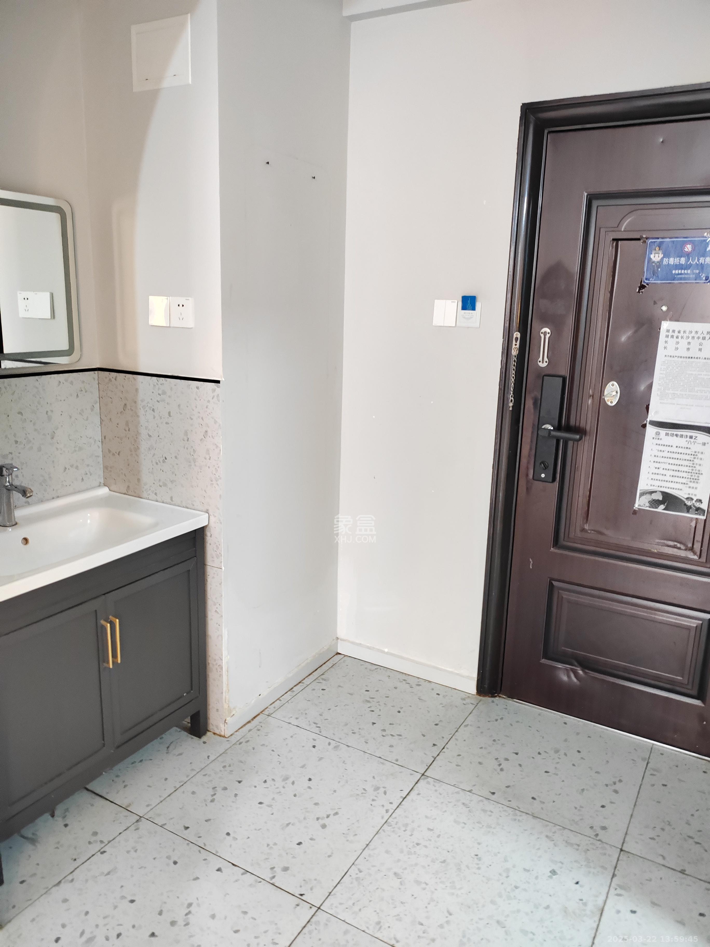 七彩丽都 1室1厅1卫 2000.0元/月 七彩丽都 1室1厅1卫 2000.0元/月室内图