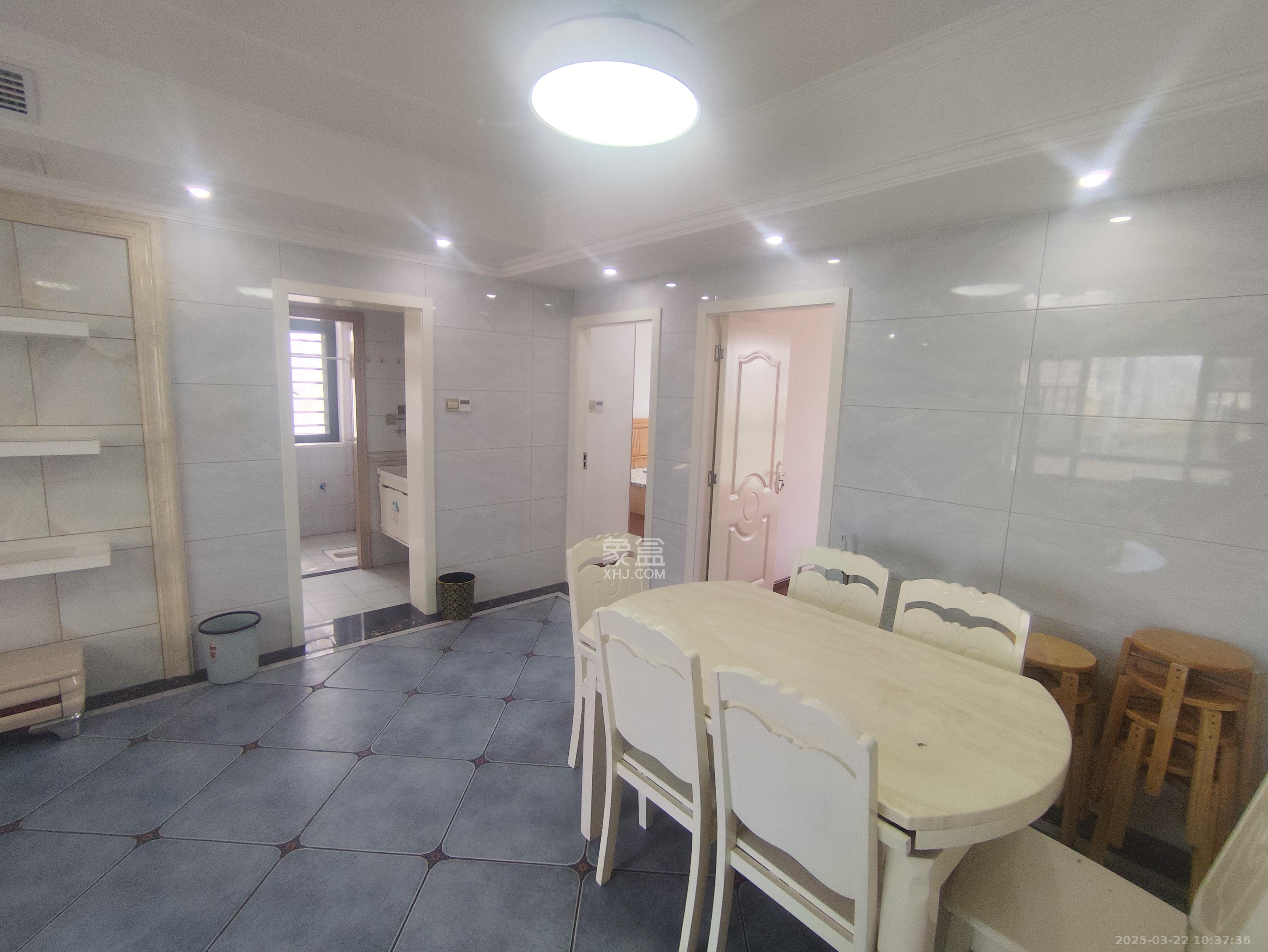 金轮星光名座 4室2厅2卫 3200.0元/月 金轮星光名座 4室2厅2卫 3200.0元/月室内图