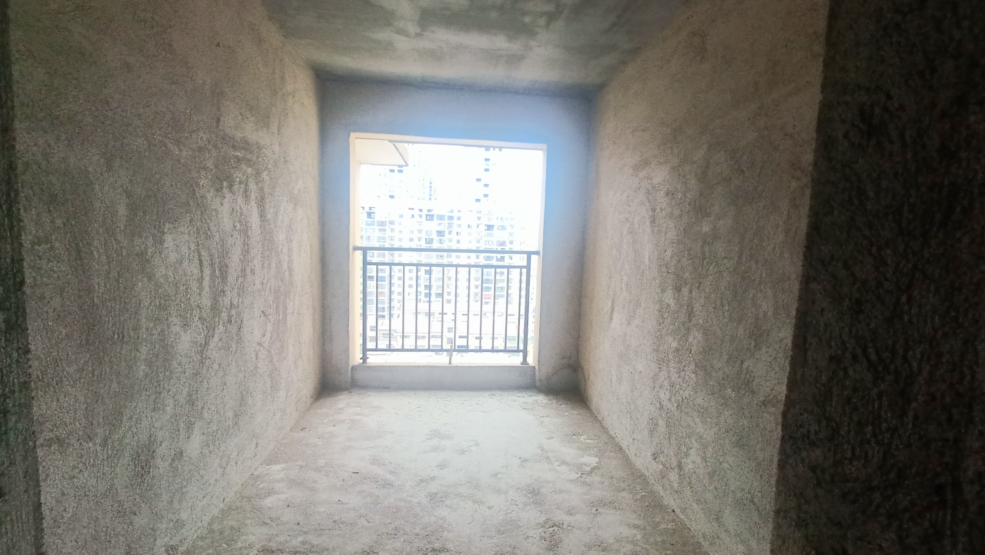 湖光山色 4室2厅2卫 56.8万 湖光山色 4室2厅2卫 56.8万客厅