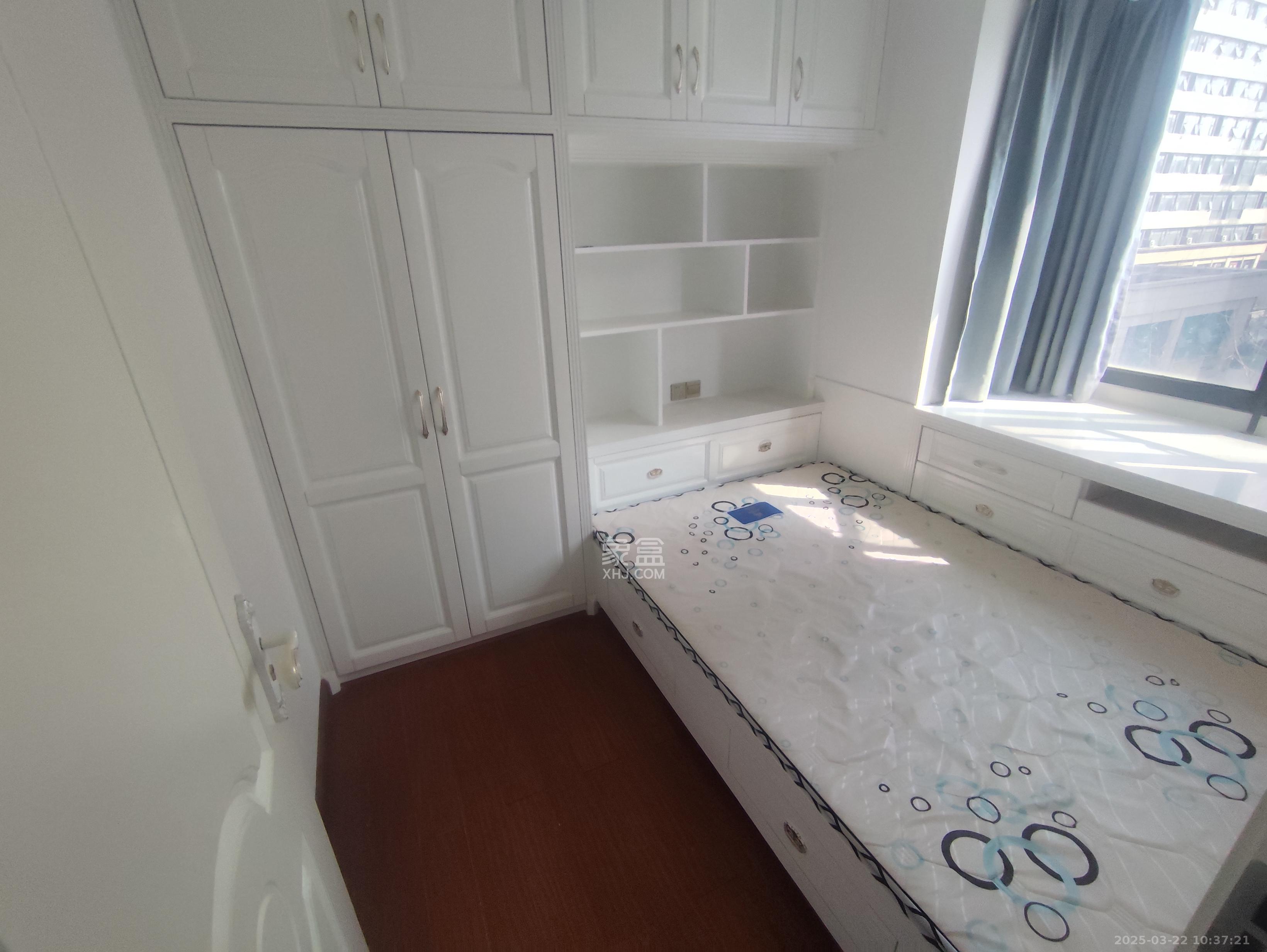 金轮星光名座 4室2厅2卫 3200.0元/月 金轮星光名座 4室2厅2卫 3200.0元/月室内图