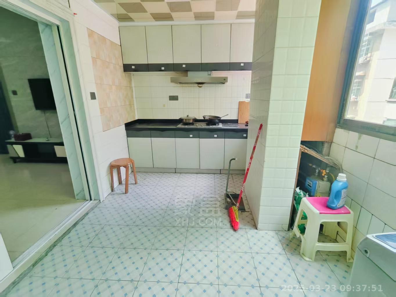 花园二村 2室2厅1卫 1300.0元/月 花园二村 2室2厅1卫 1300.0元/月小区图