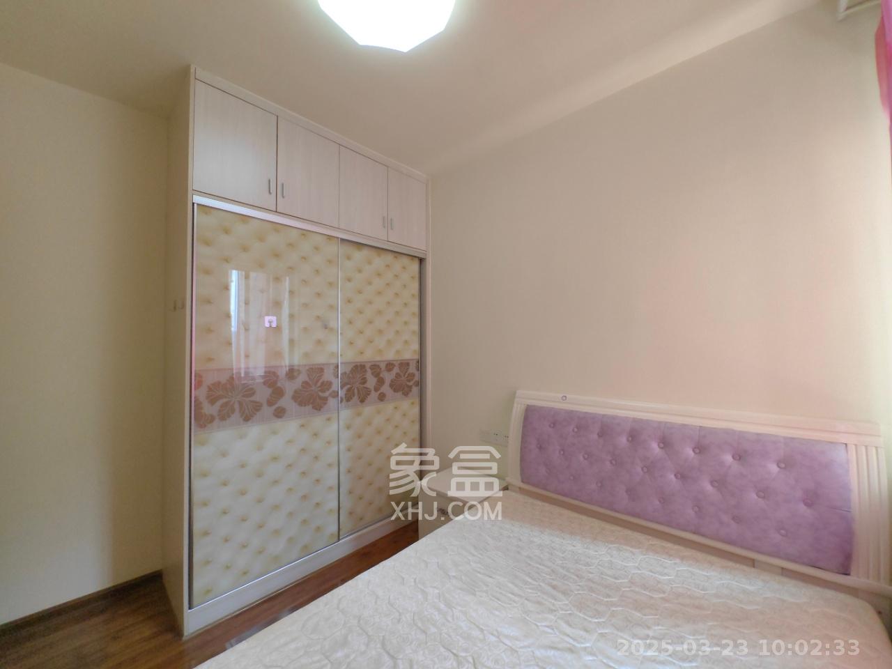 鑫远湘府华城  2室2厅1卫   2600.00元/月室内图