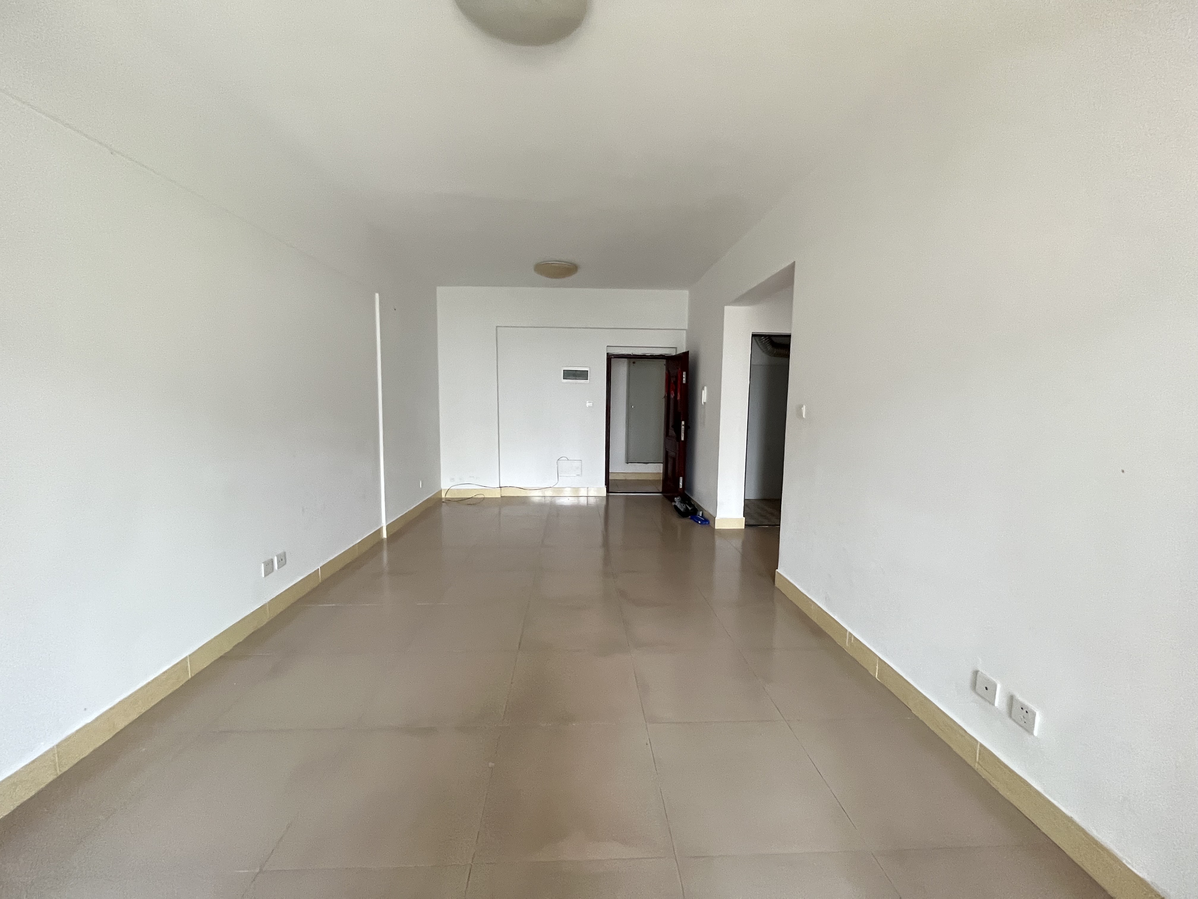 红城湖延长线(别名:滨江华庭) 2室2厅1卫 105.0万 红城湖延长线(别名:滨江华庭) 2室2厅1卫 105.0万客厅