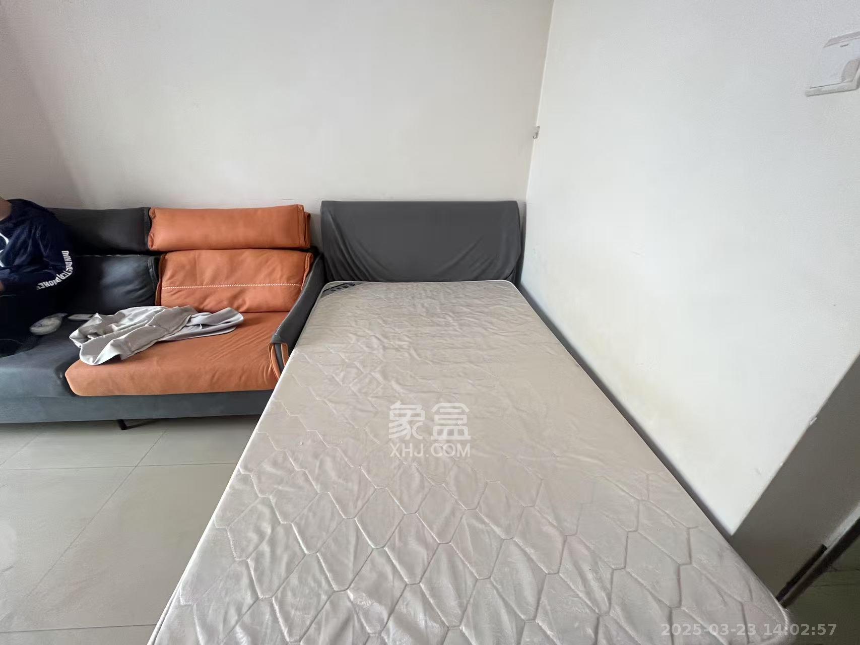 东方新世界  1室1厅1卫   1300.00元/月室内图