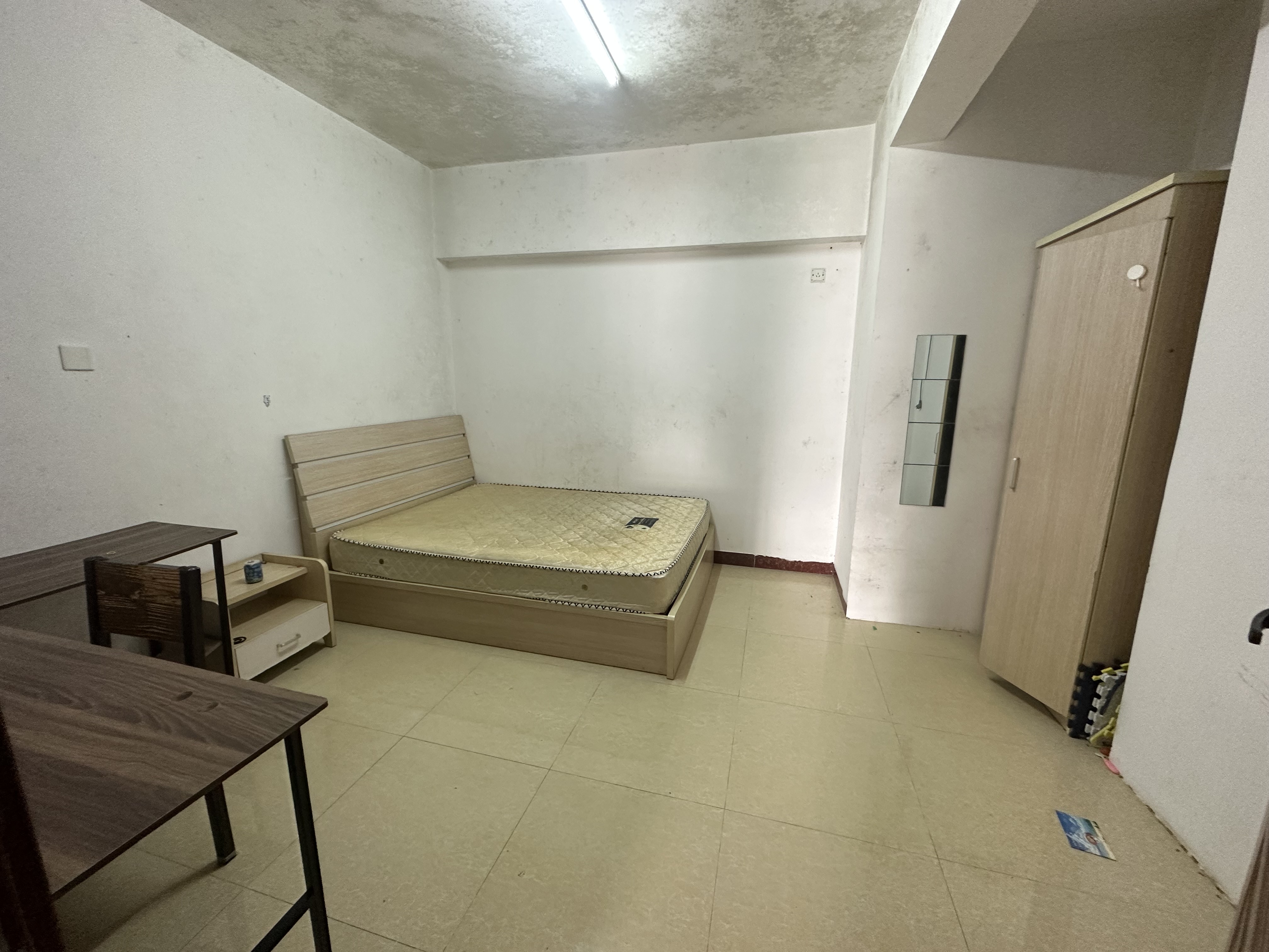 丽都花园  3室2厅2卫   2800.00元/月室内图