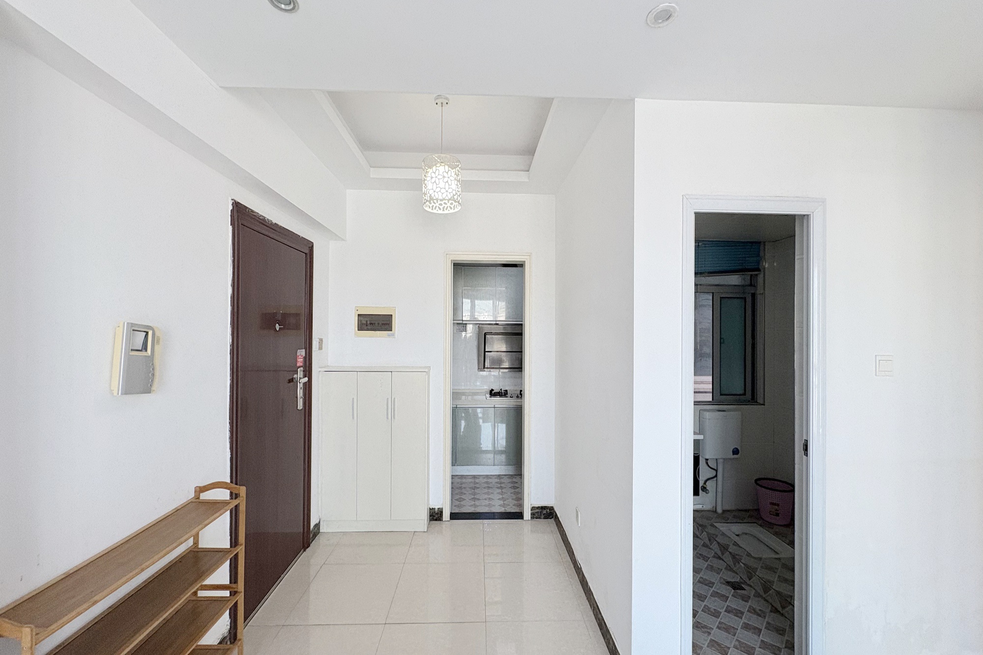 五一中央领御  2室2厅1卫    69.8万 五一中央领御  2室2厅1卫    69.8万客厅