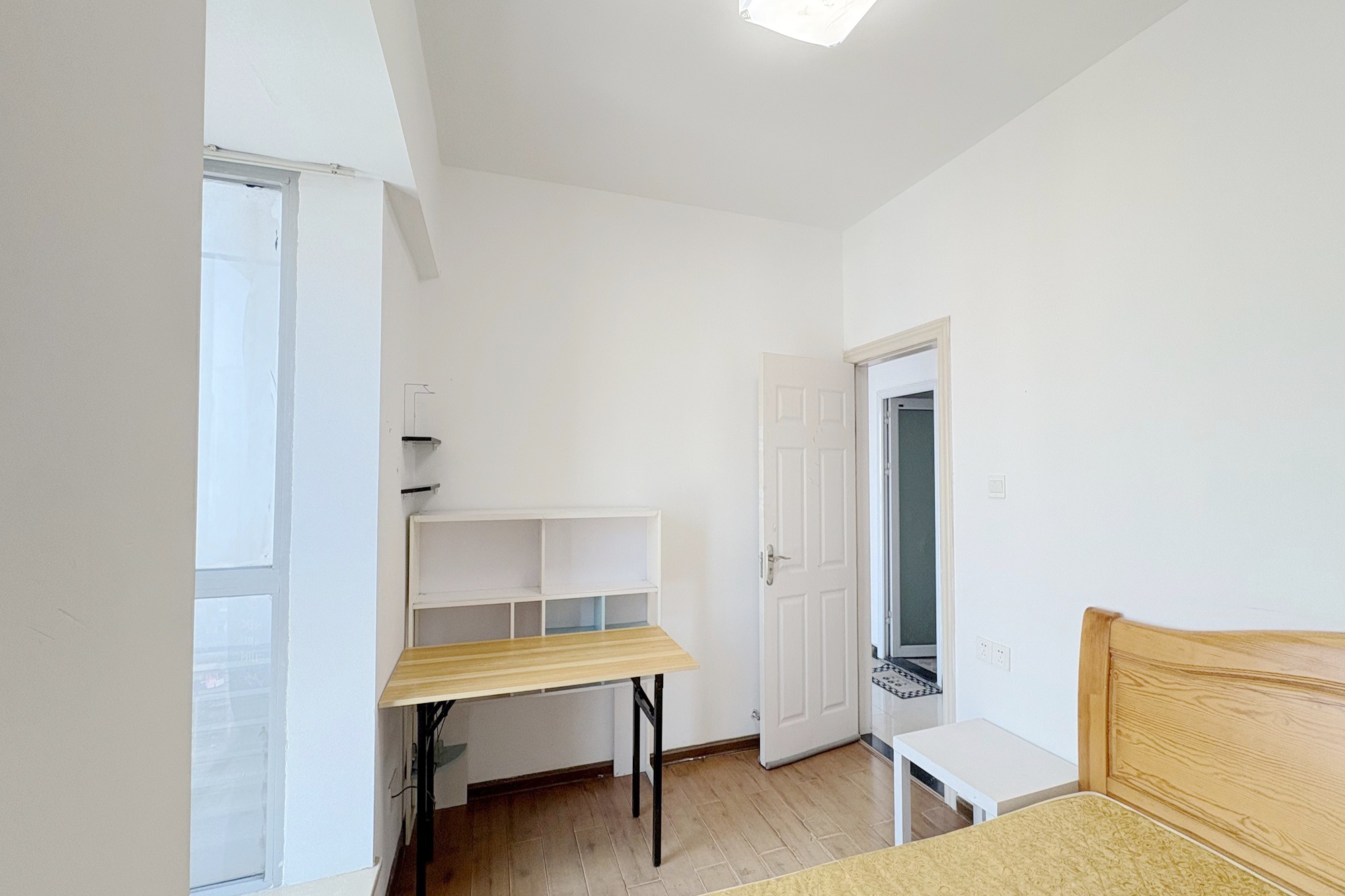 五一中央领御  2室2厅1卫    69.8万卧室