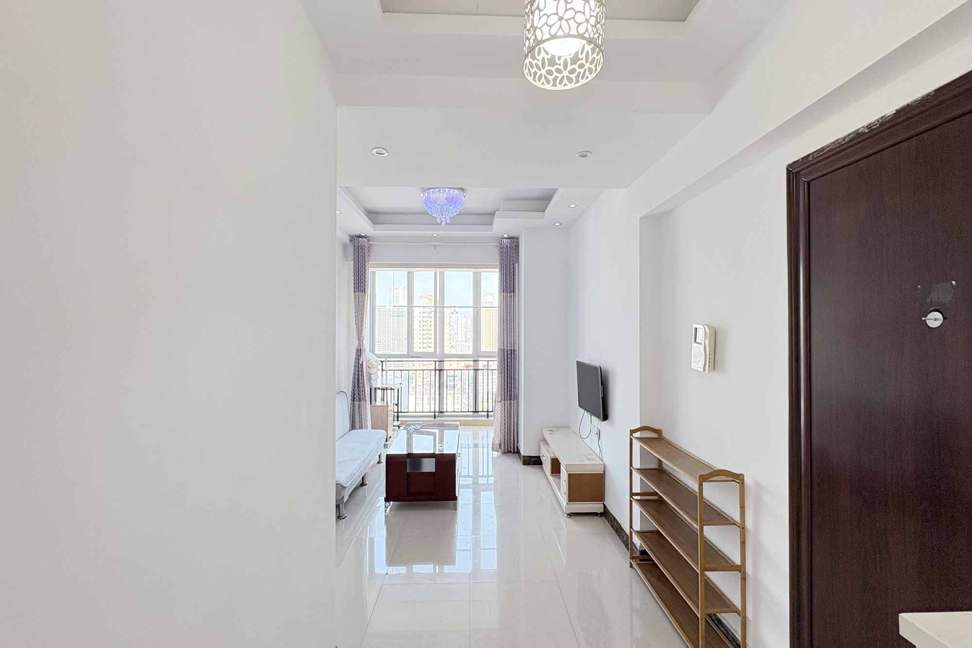 五一中央领御  2室2厅1卫    69.8万 五一中央领御  2室2厅1卫    69.8万阳台