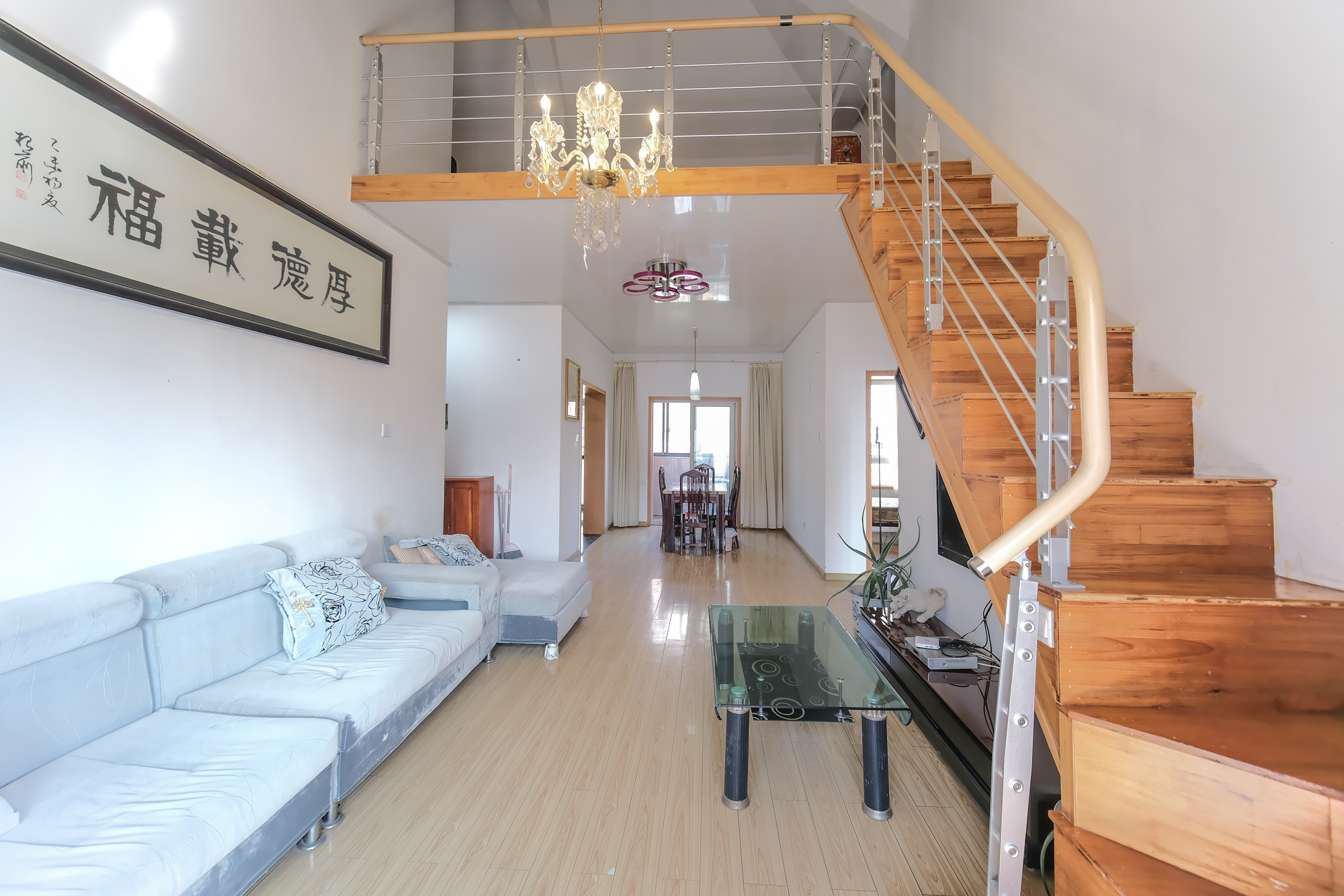 山水湾 2室2厅1卫 39.8万 山水湾 2室2厅1卫 39.8万客厅