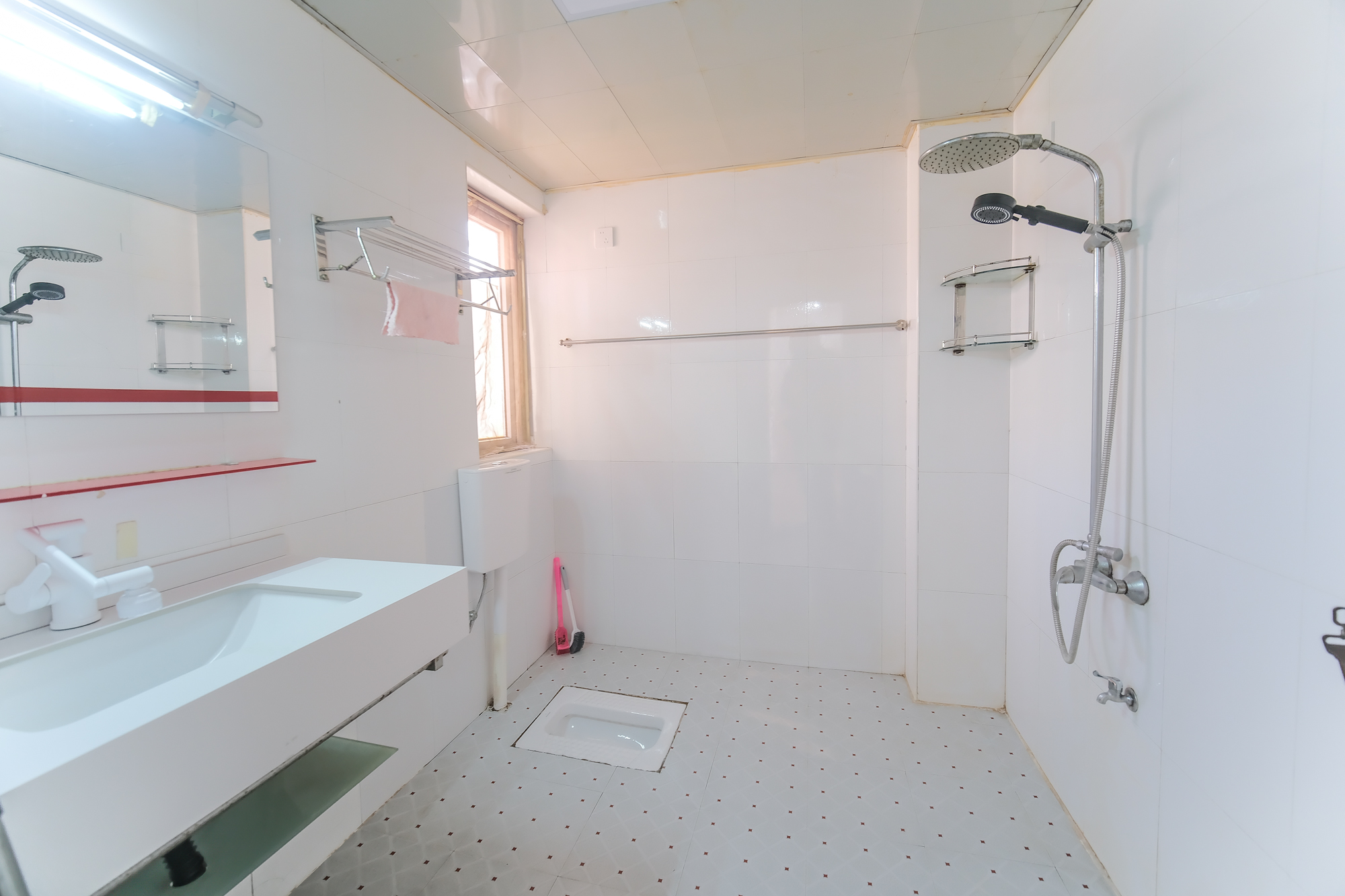 山水湾 2室2厅1卫 39.8万 山水湾 2室2厅1卫 39.8万卫生间