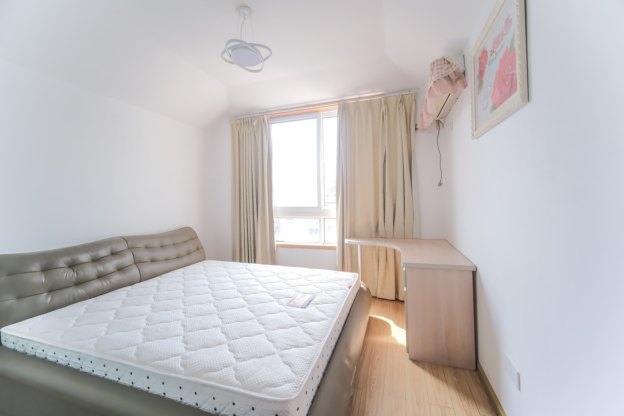 山水湾 2室2厅1卫 39.8万 山水湾 2室2厅1卫 39.8万卧室