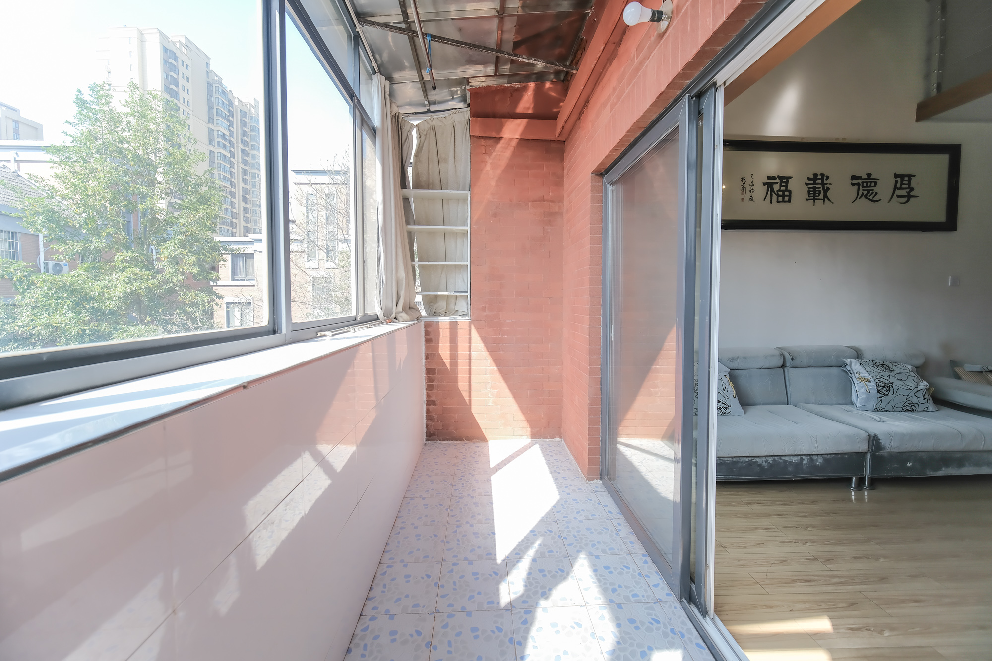 山水湾 2室2厅1卫 39.8万 山水湾 2室2厅1卫 39.8万阳台