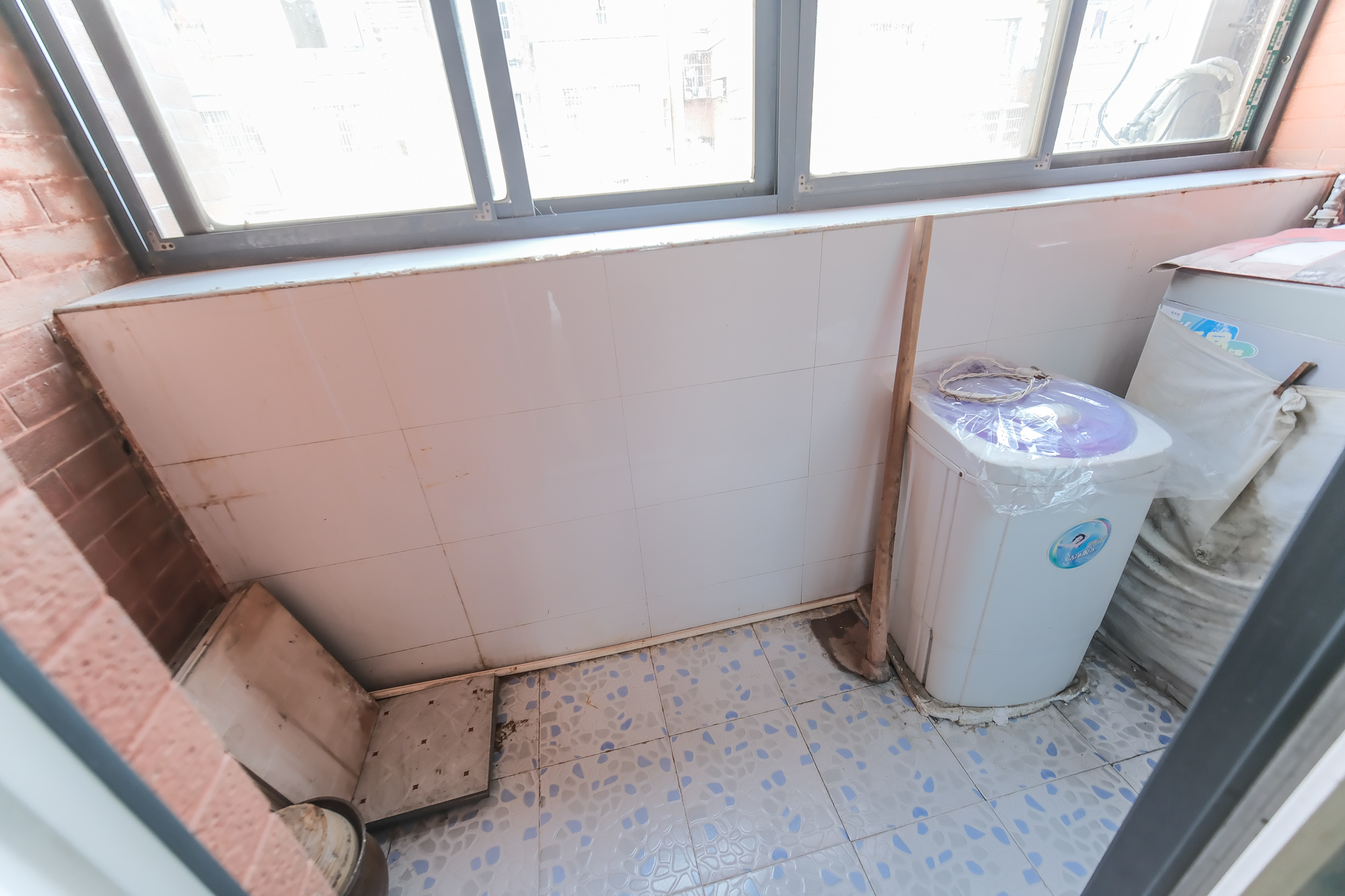 山水湾 2室2厅1卫 39.8万 山水湾 2室2厅1卫 39.8万阳台