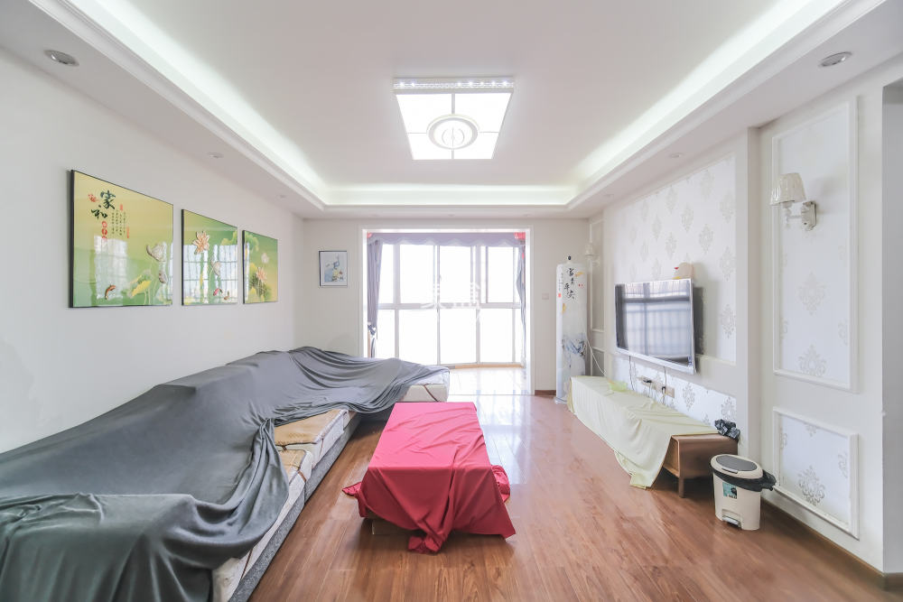 世景华庭  3室2厅2卫    75.0万