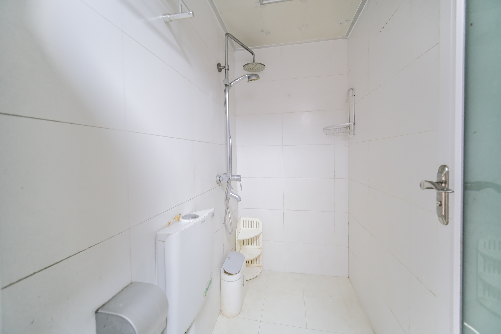 三一街区  3室2厅2卫   62.00万卫生间