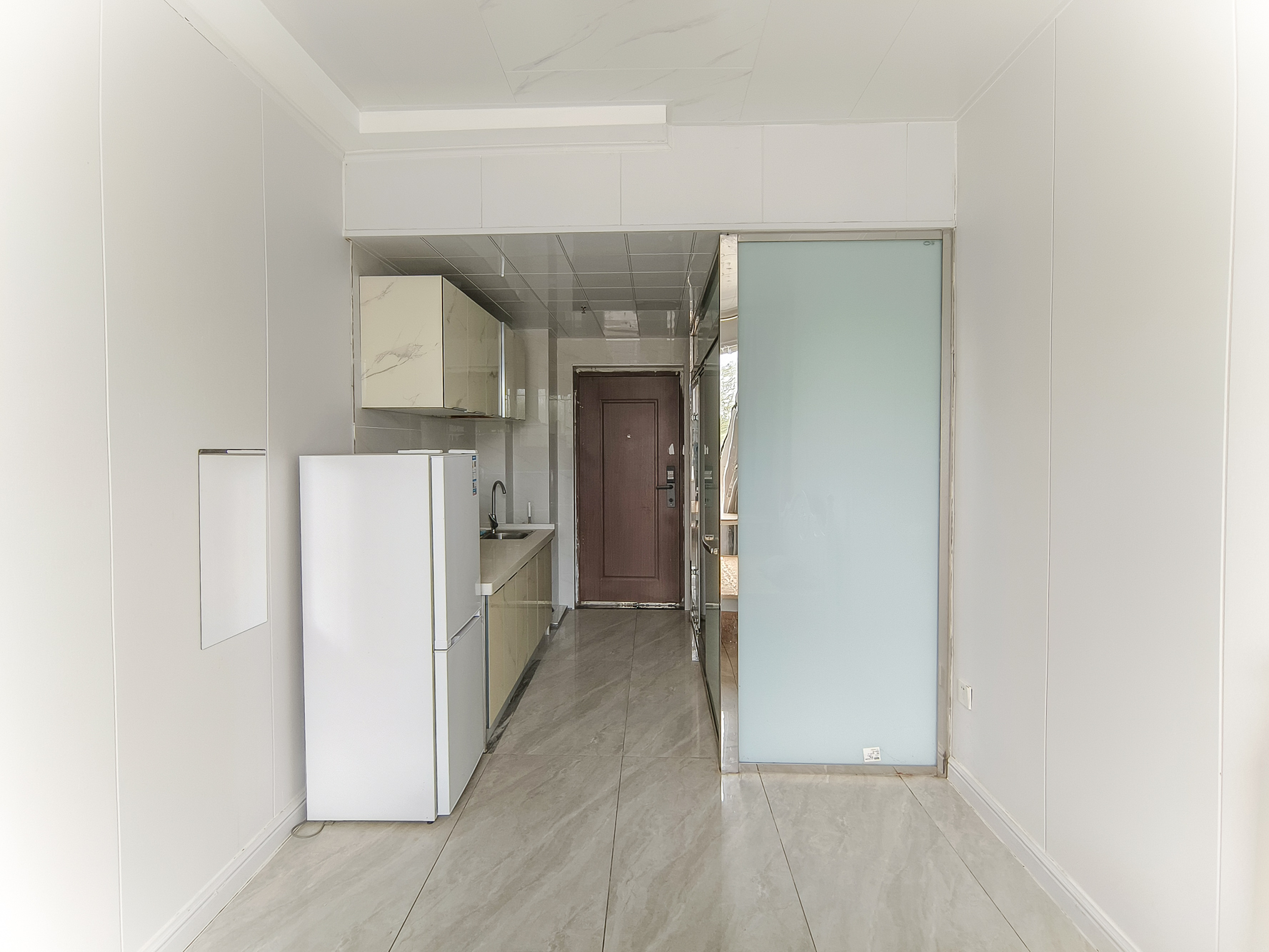 保利香槟国际  1室1厅1卫    15.8万 保利香槟国际  1室1厅1卫    15.8万客厅