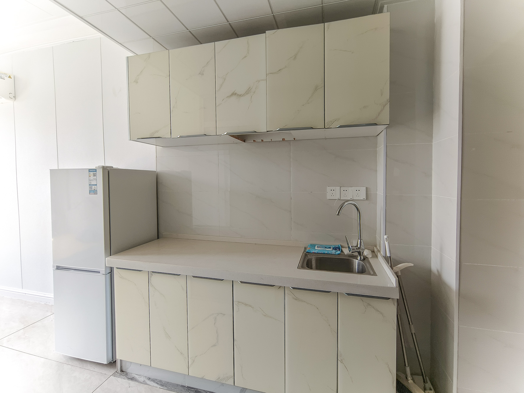 保利香槟国际  1室1厅1卫    15.8万 保利香槟国际  1室1厅1卫    15.8万厨房