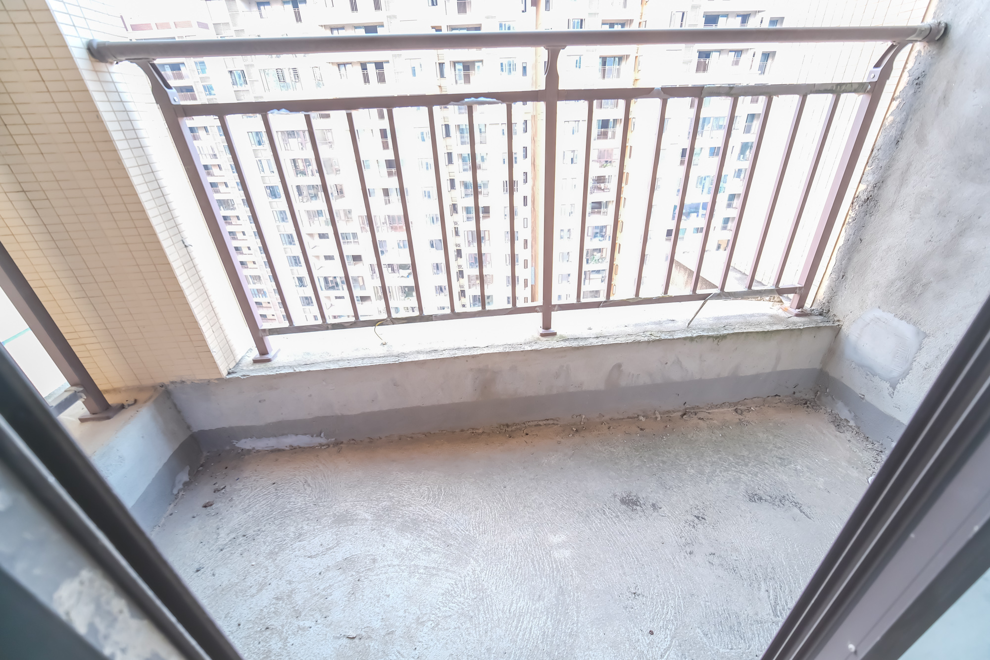 星雅美辰 3室2厅2卫 100.0万 星雅美辰 3室2厅2卫 100.0万阳台