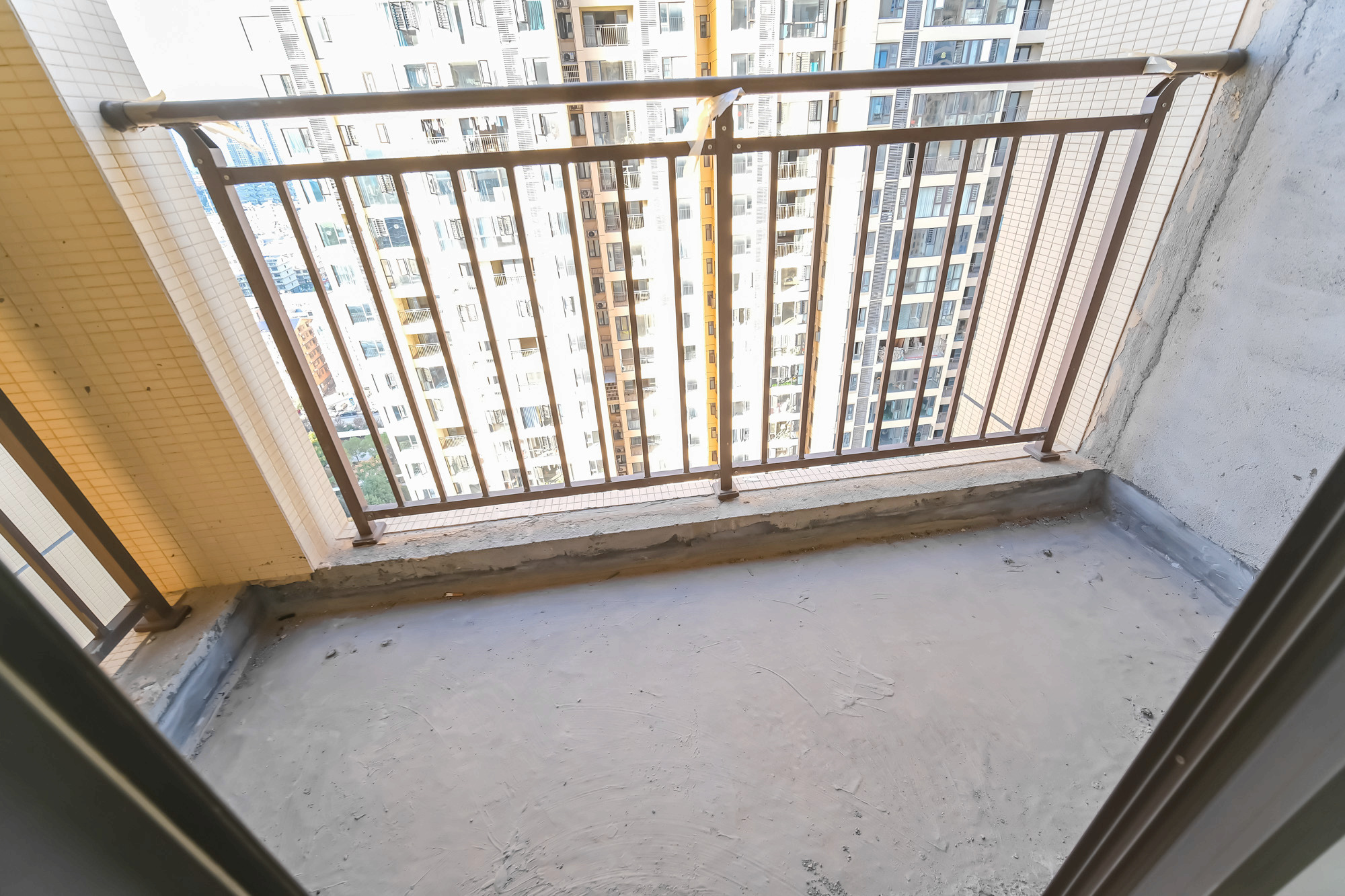 星雅美辰 3室2厅2卫 90.0万 星雅美辰 3室2厅2卫 90.0万阳台