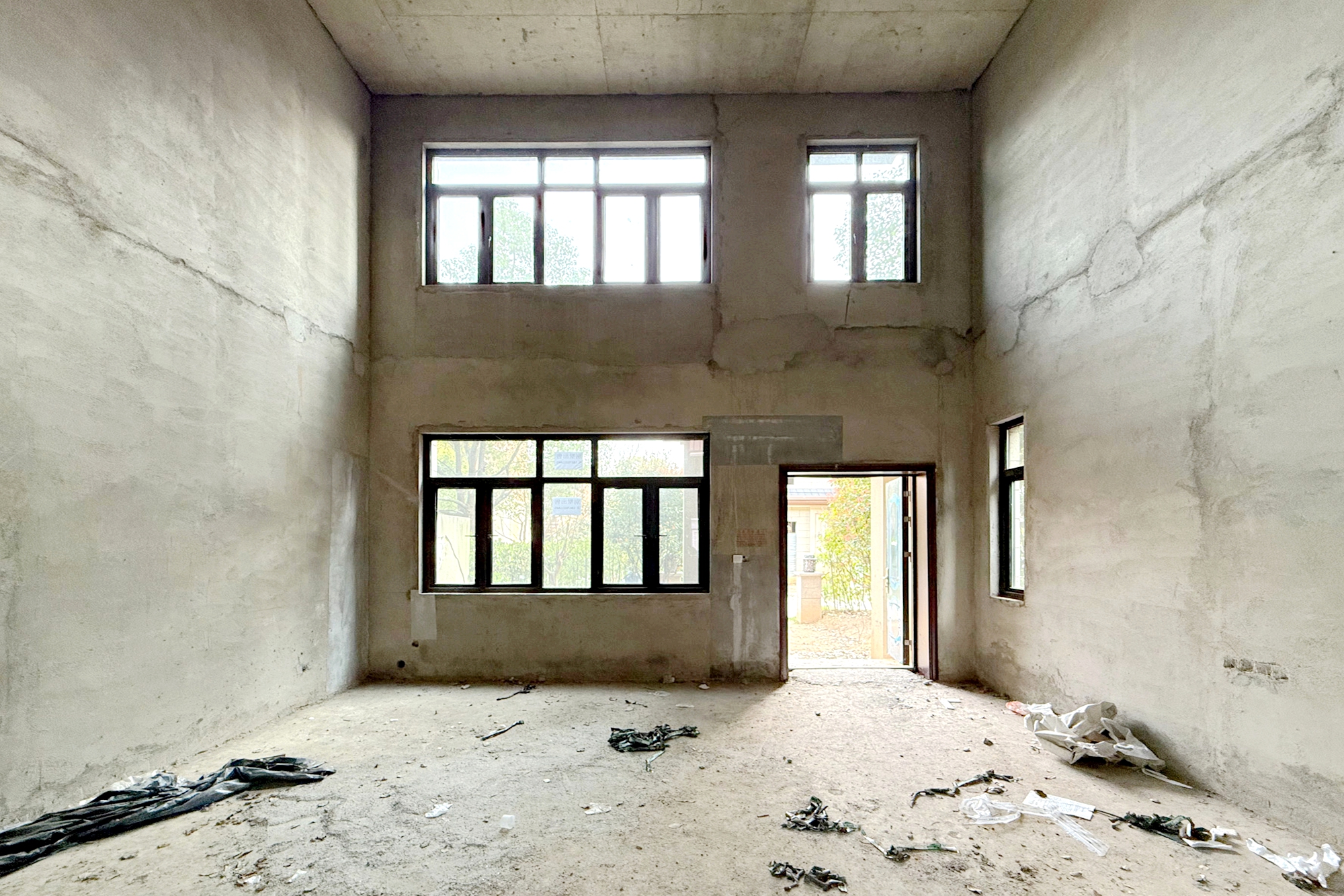 碧桂园高尔夫花园  5室3厅3卫    450.0万 碧桂园高尔夫花园  5室3厅3卫    450.0万