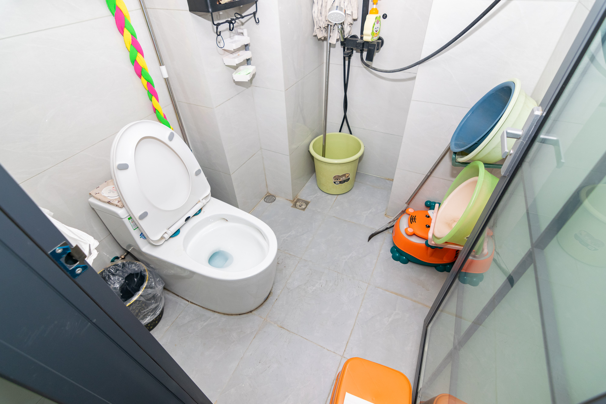 才子城  3室2厅2卫    48.0万 才子城  3室2厅2卫    48.0万卫生间