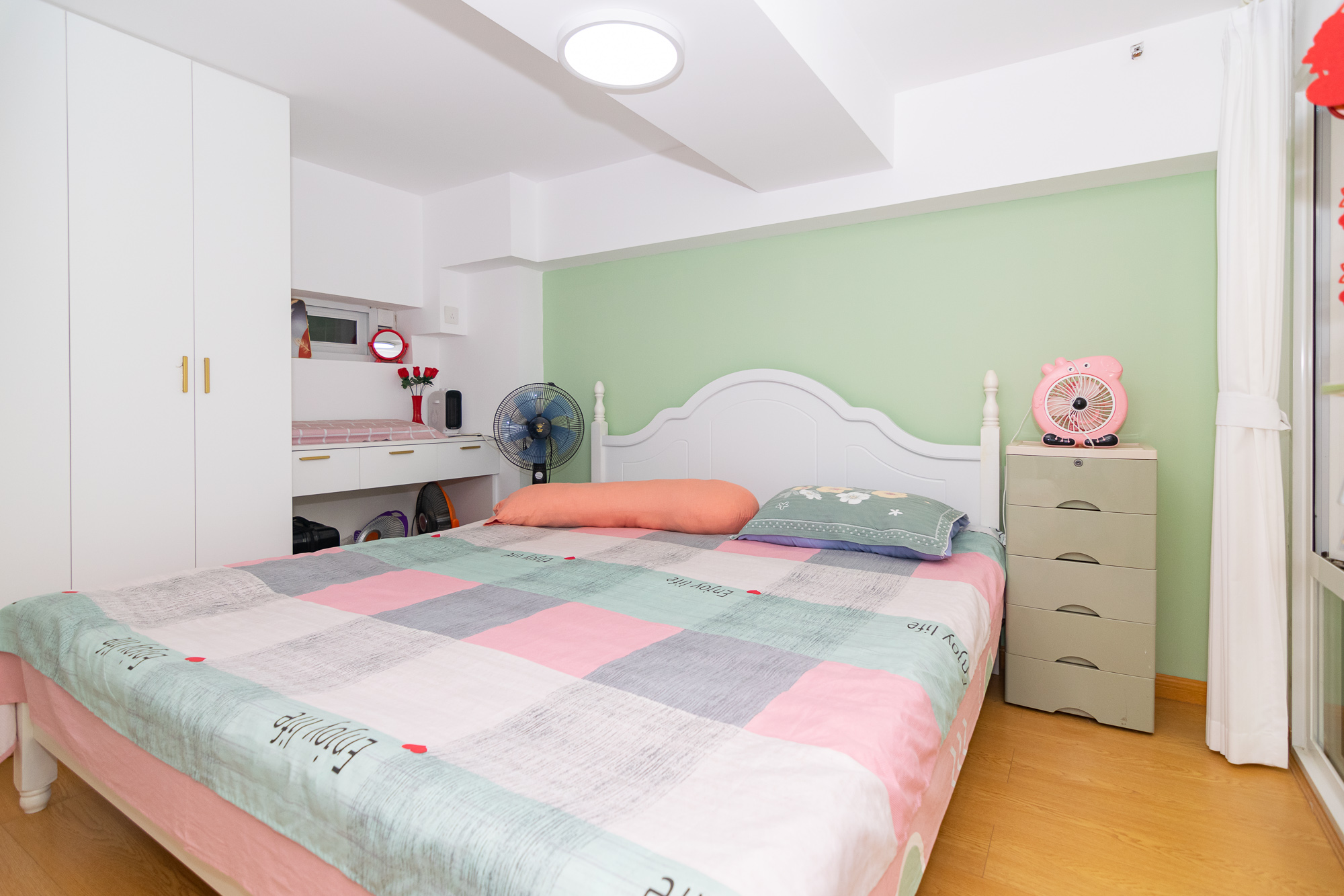 才子城  3室2厅2卫    48.0万 才子城  3室2厅2卫    48.0万卧室