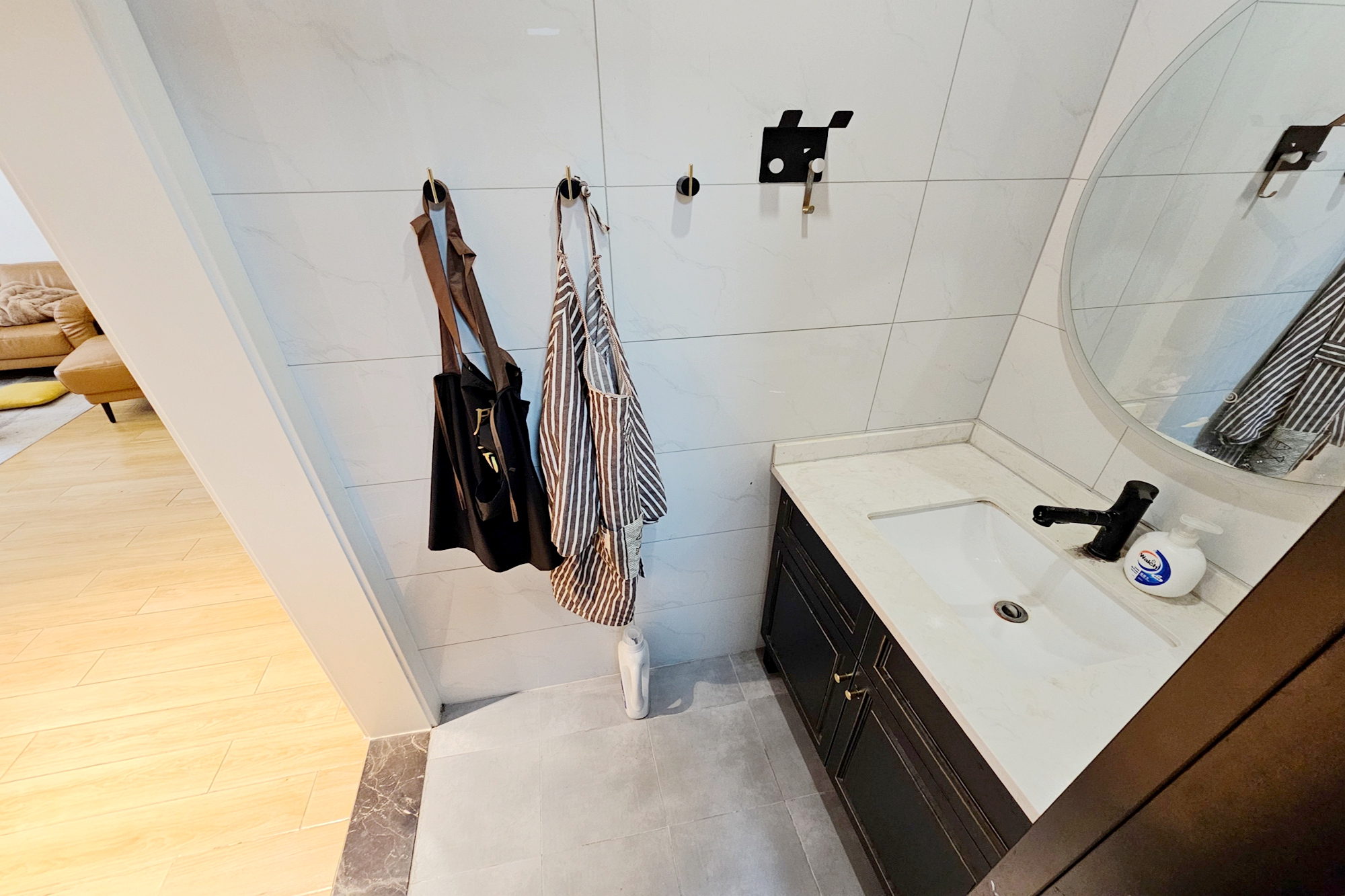 阳光城尚东湾青云苑  4室2厅2卫    160.0万 阳光城尚东湾青云苑  4室2厅2卫    160.0万卫生间