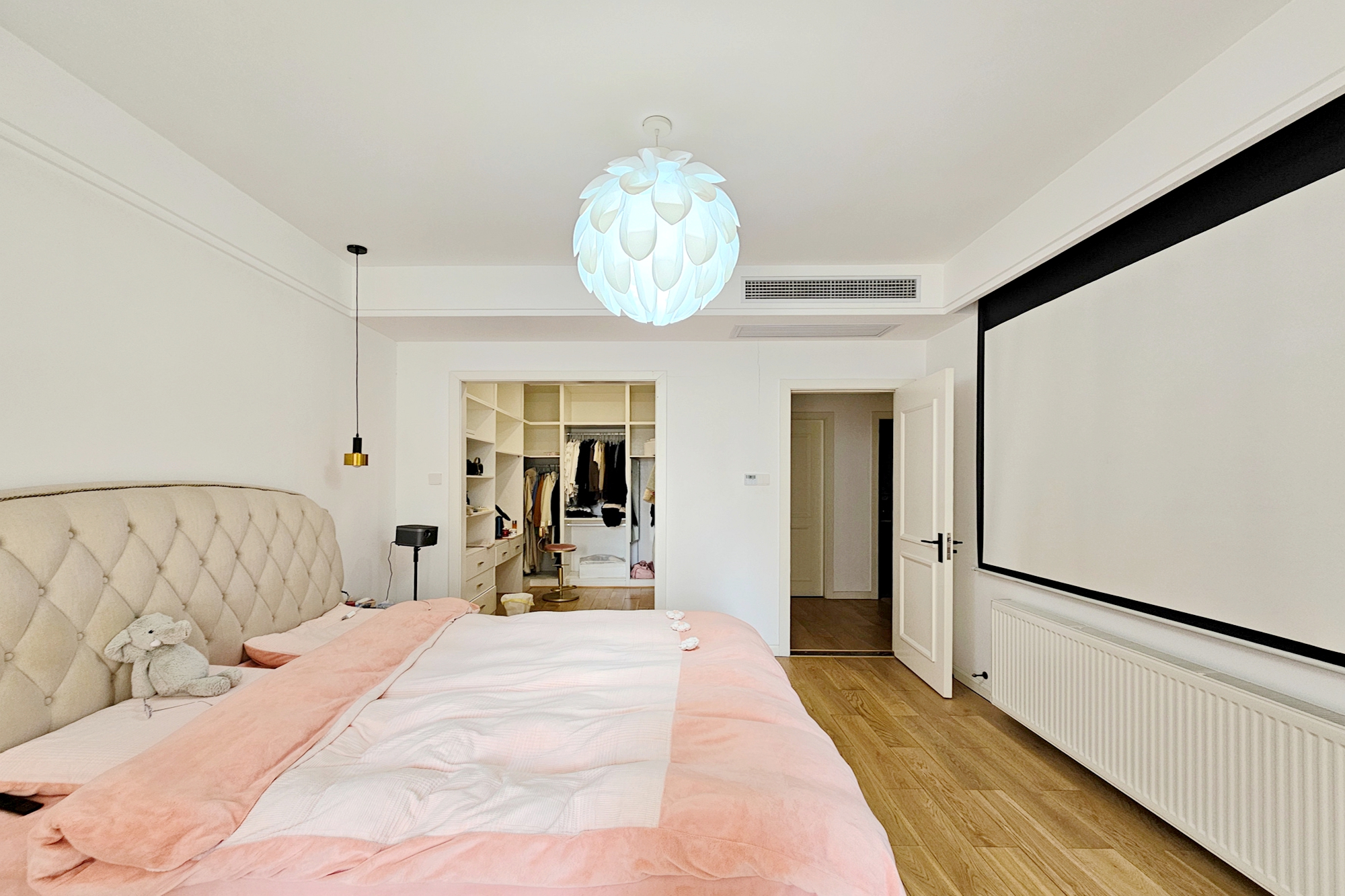 阳光城尚东湾青云苑  4室2厅2卫    160.0万 阳光城尚东湾青云苑  4室2厅2卫    160.0万卧室