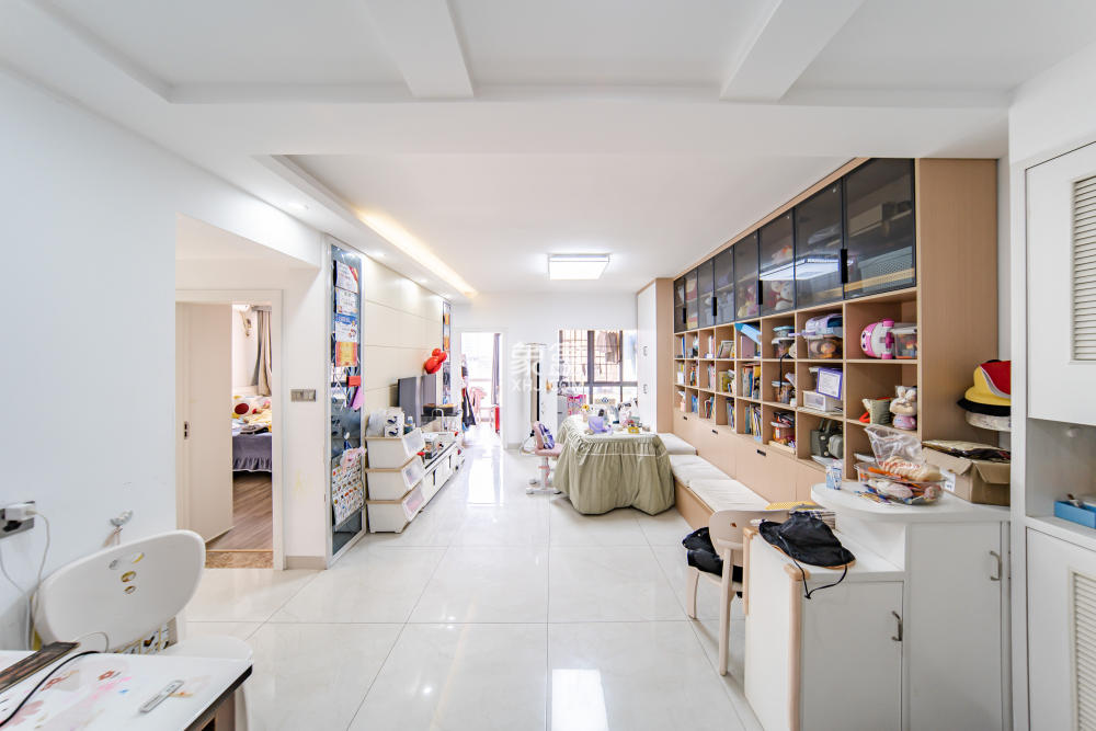 COCO蜜城  3室2厅1卫   90.00万