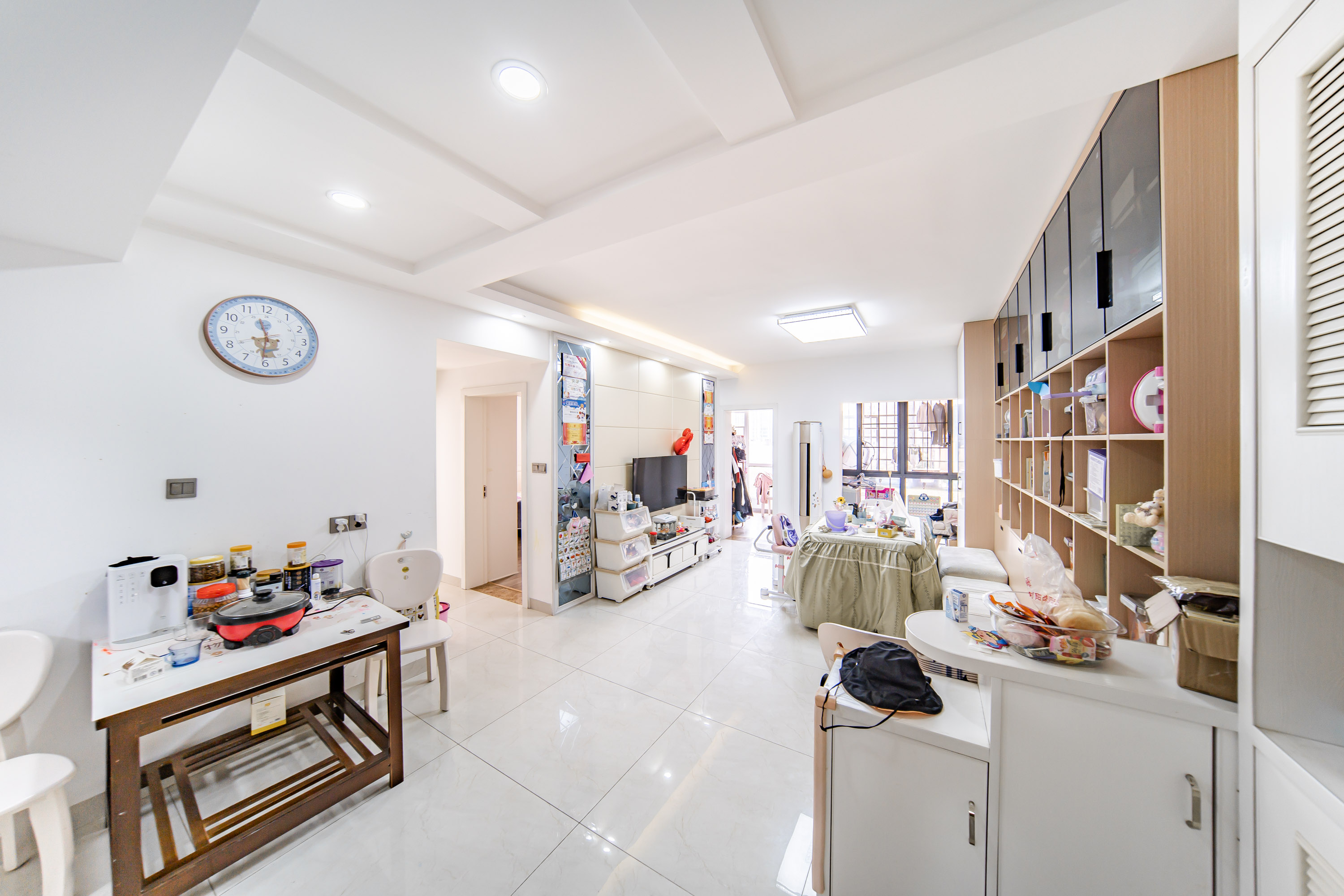 COCO蜜城  3室2厅1卫   90.00万客厅