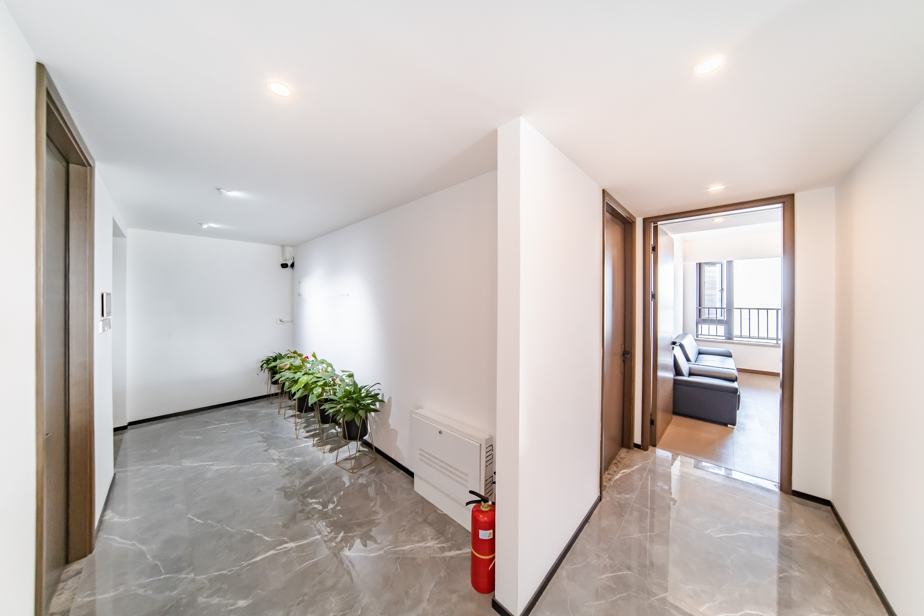 建发电建江山悦  4室2厅3卫   550.00万其他