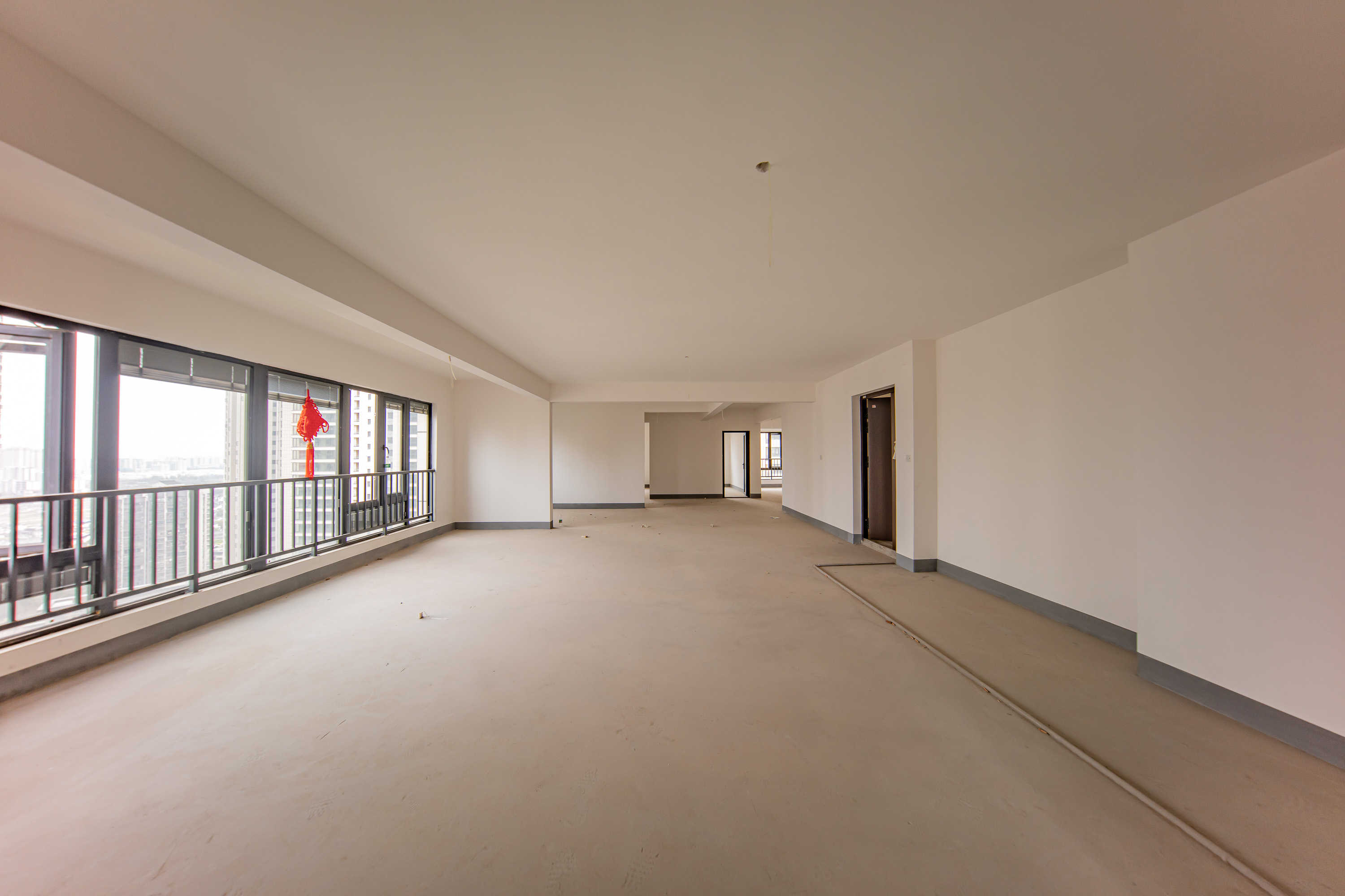 建投象山国际  5室2厅3卫    235.0万 建投象山国际  5室2厅3卫    235.0万客厅