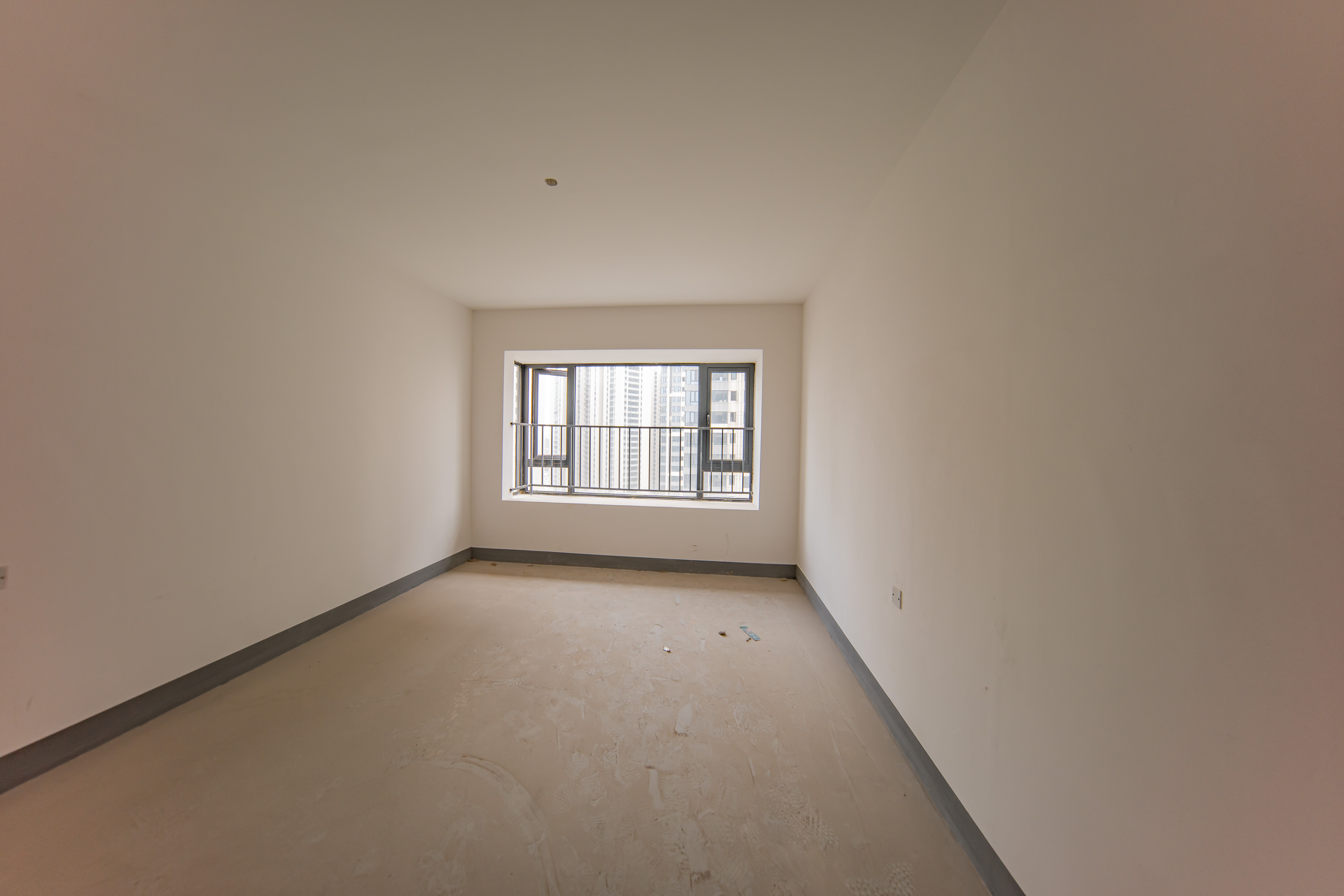 建投象山国际  5室2厅3卫    235.0万卧室