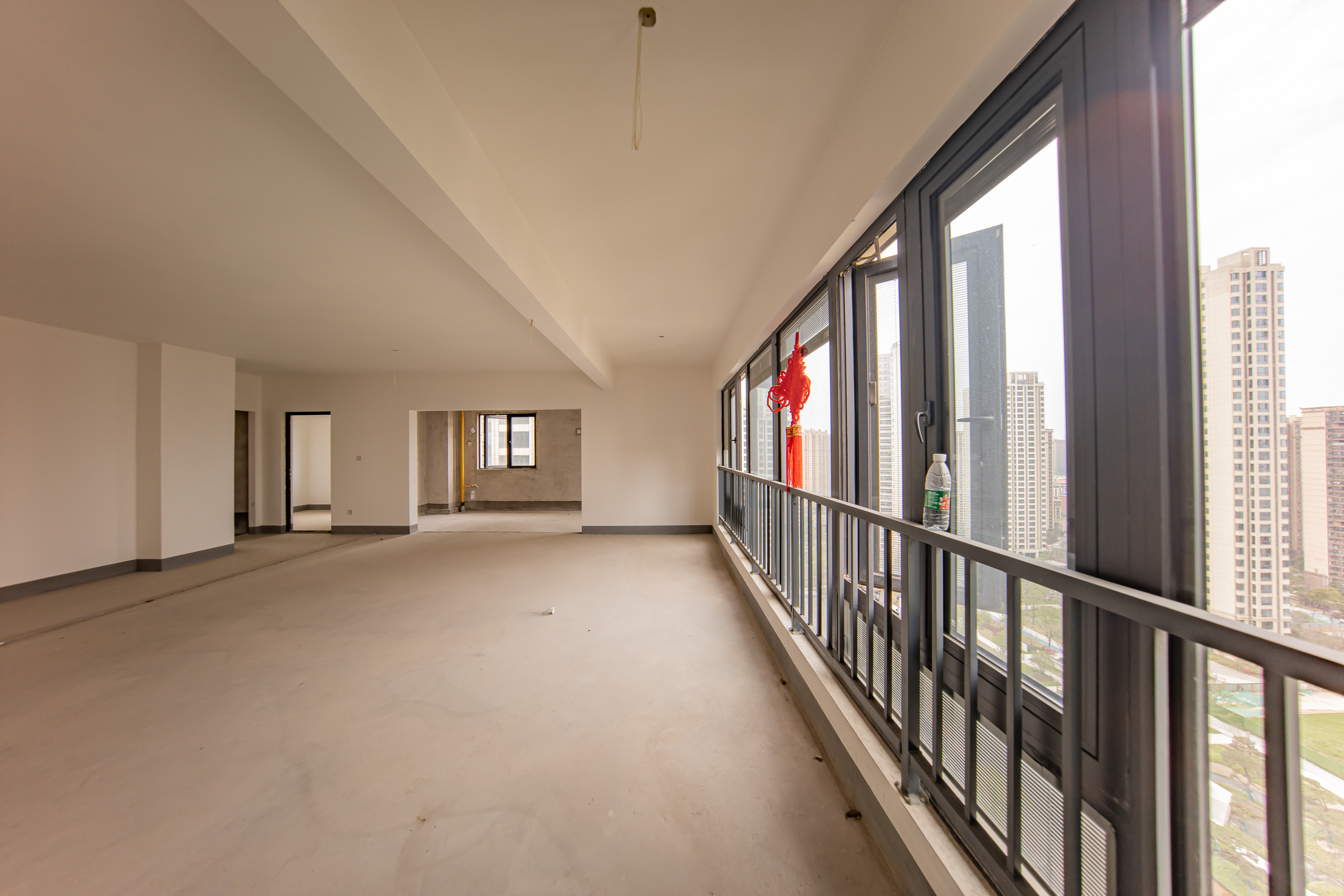 建投象山国际  5室2厅3卫    235.0万阳台