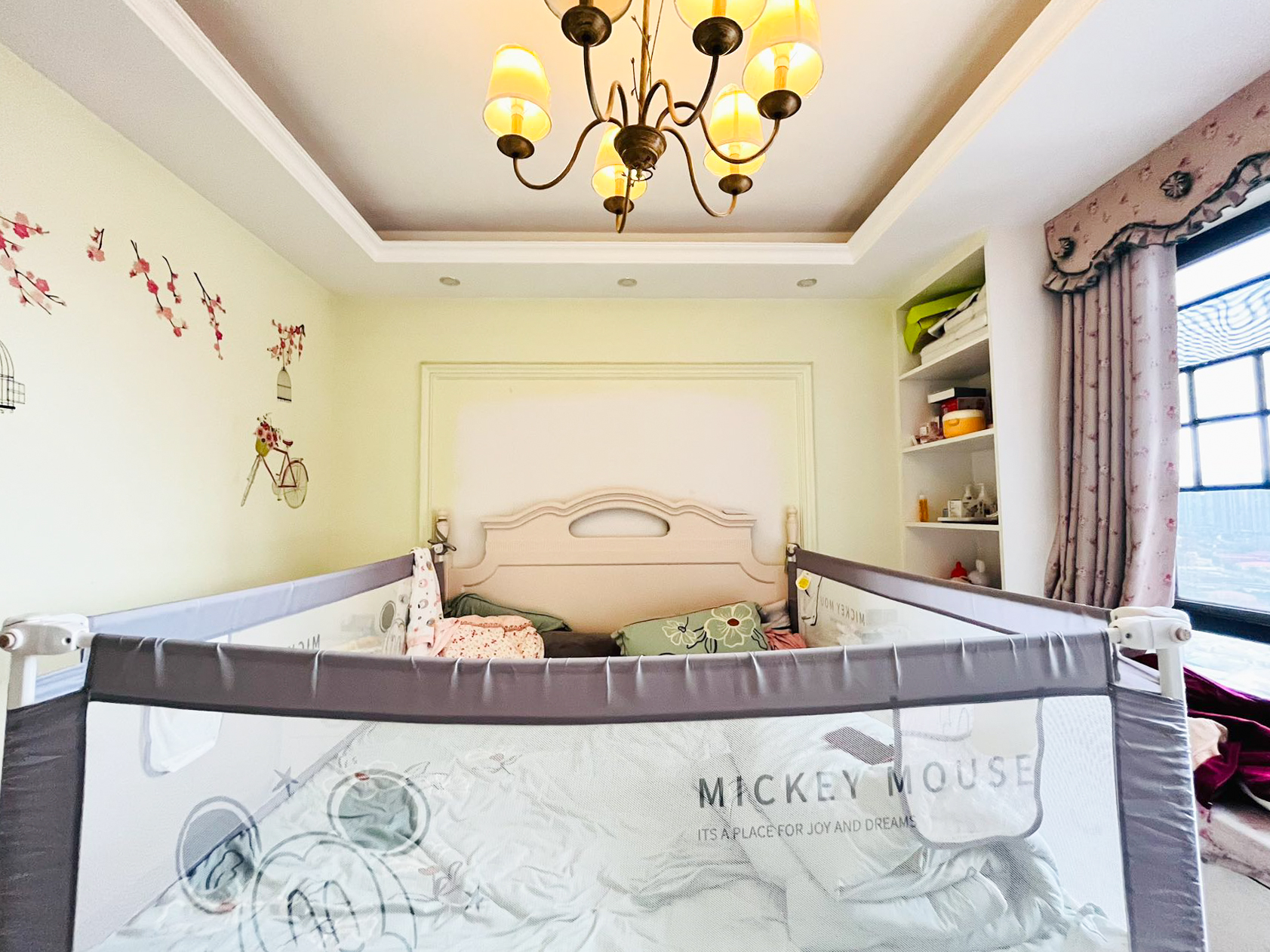 江河双水湾 4室2厅1卫 135.0万 江河双水湾 4室2厅1卫 135.0万卧室