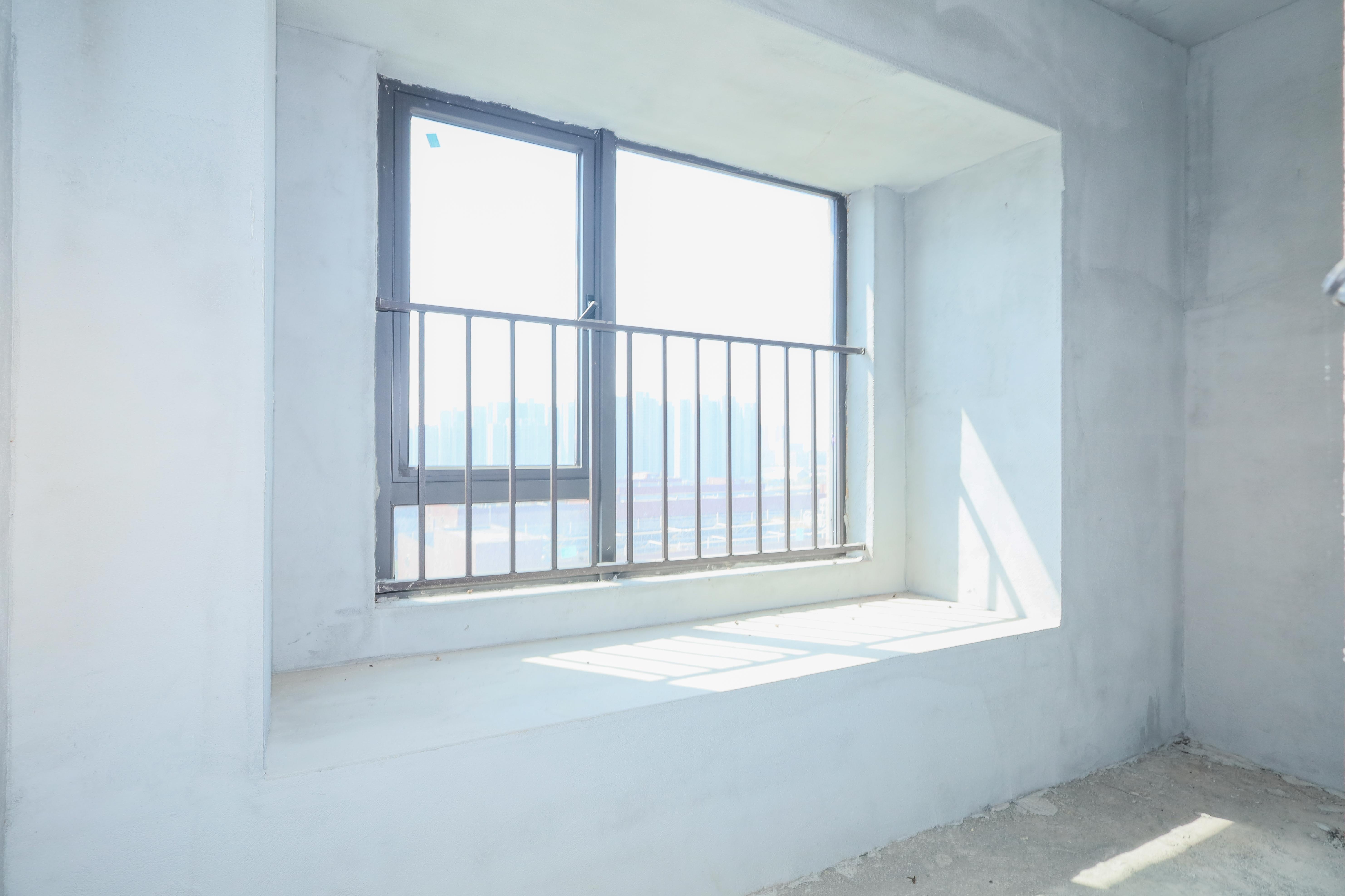 汉唐世家二期  4室2厅2卫   135.00万卧室