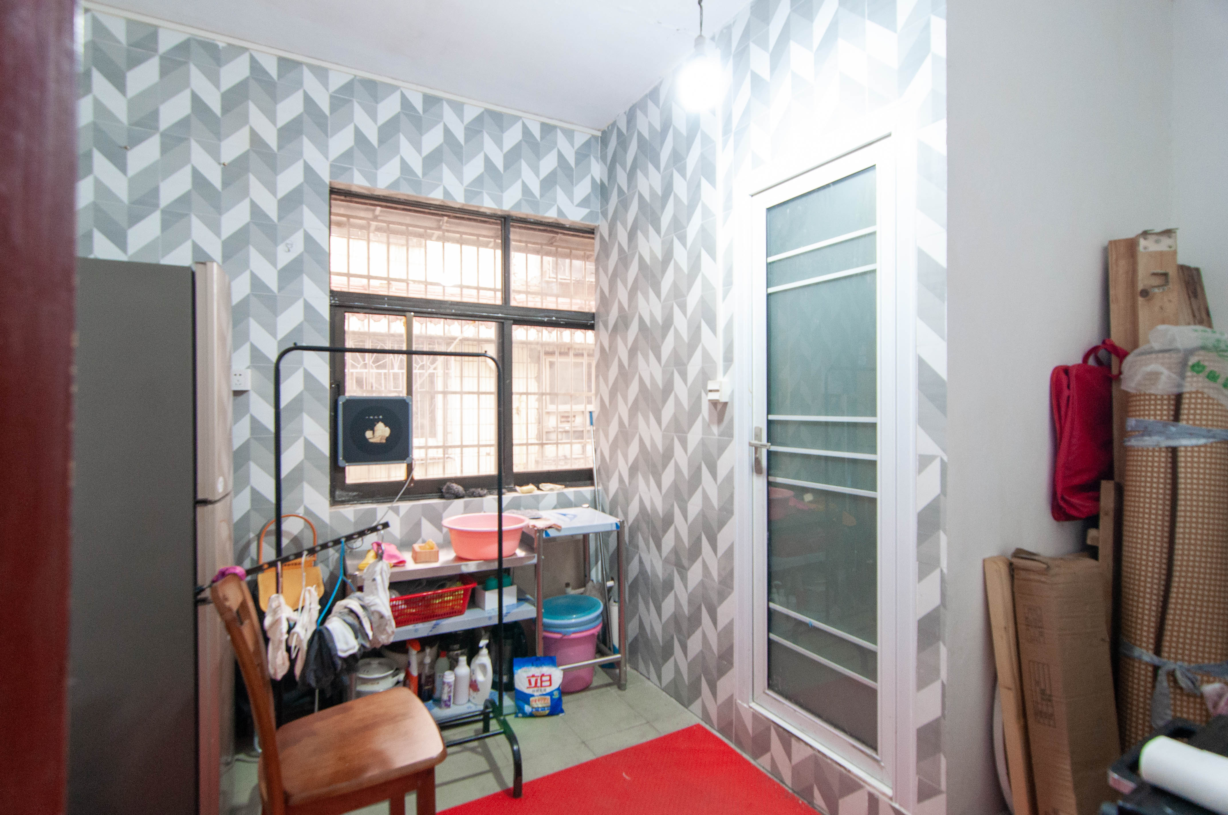 汽车西站商贸城(河西望城坡) 1室1厅1卫 155.0万 汽车西站商贸城(河西望城坡) 1室1厅1卫 155.0万其他