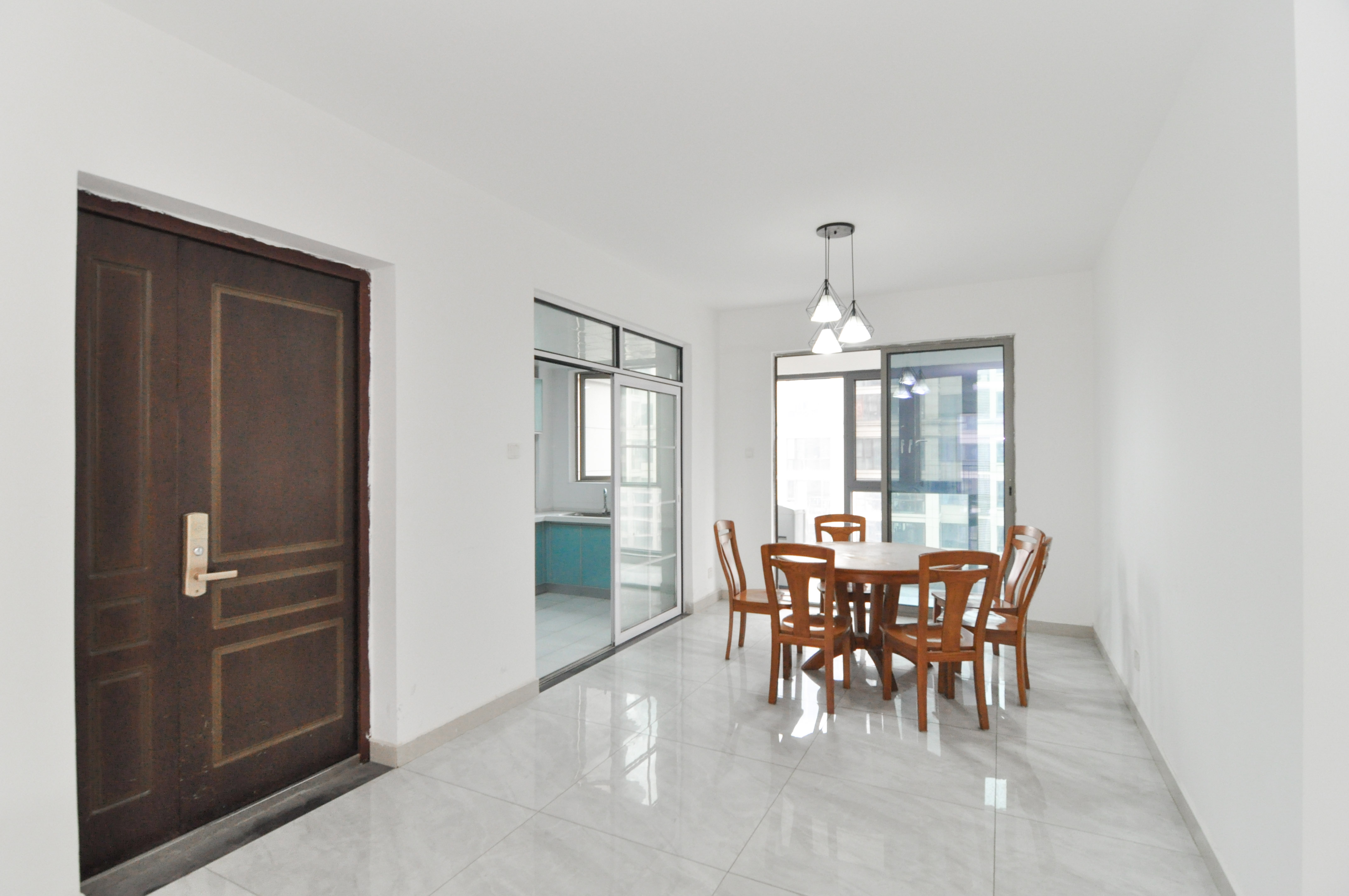 梅溪湖金茂湾 4室2厅2卫 196.0万 梅溪湖金茂湾 4室2厅2卫 196.0万其他