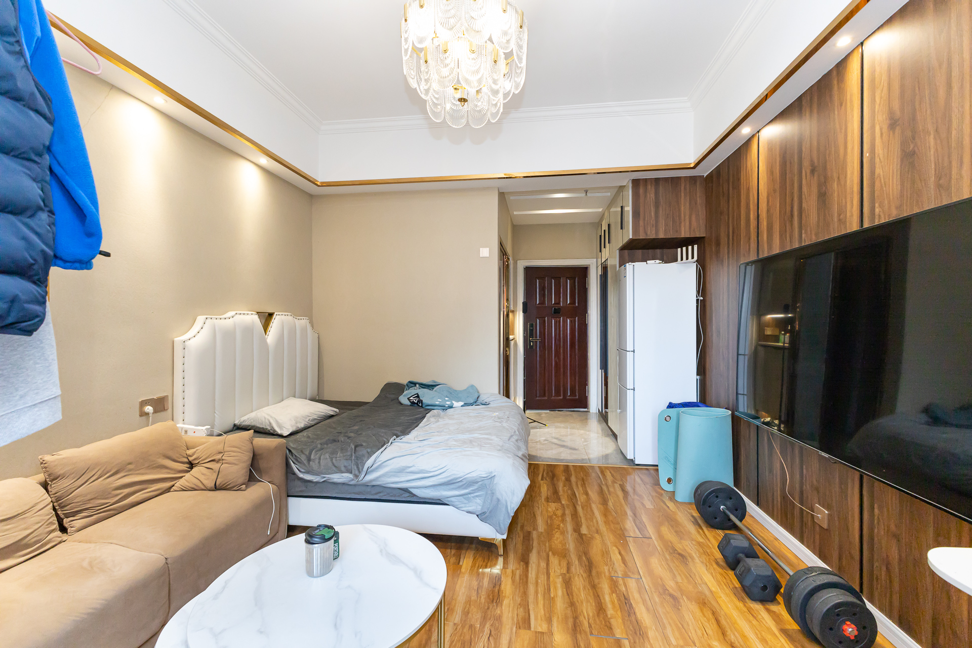 明发国际城  1室1厅1卫    28.0万 明发国际城  1室1厅1卫    28.0万客厅