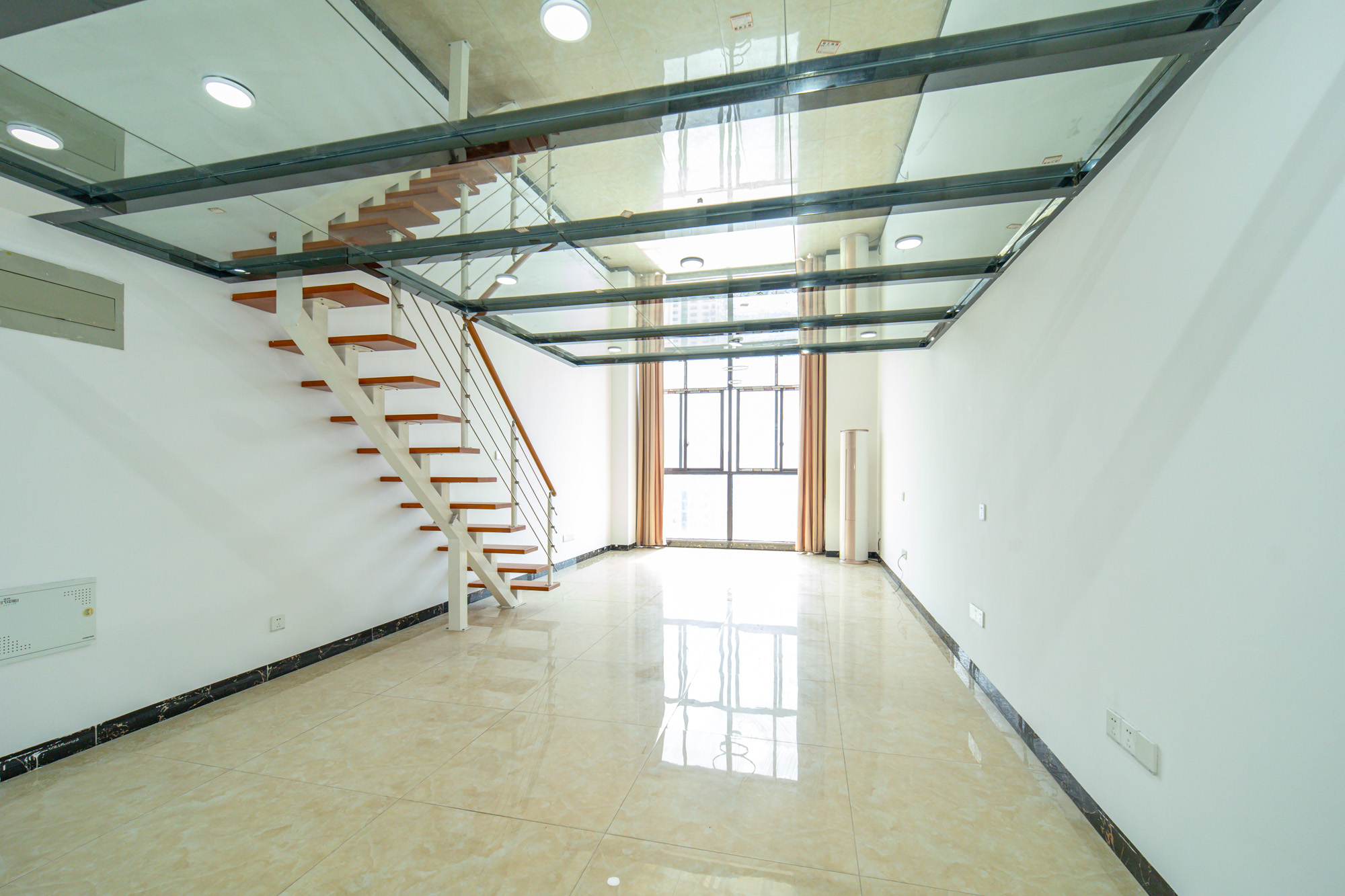 金科时代中心  1室1厅1卫    33.0万 金科时代中心  1室1厅1卫    33.0万客厅