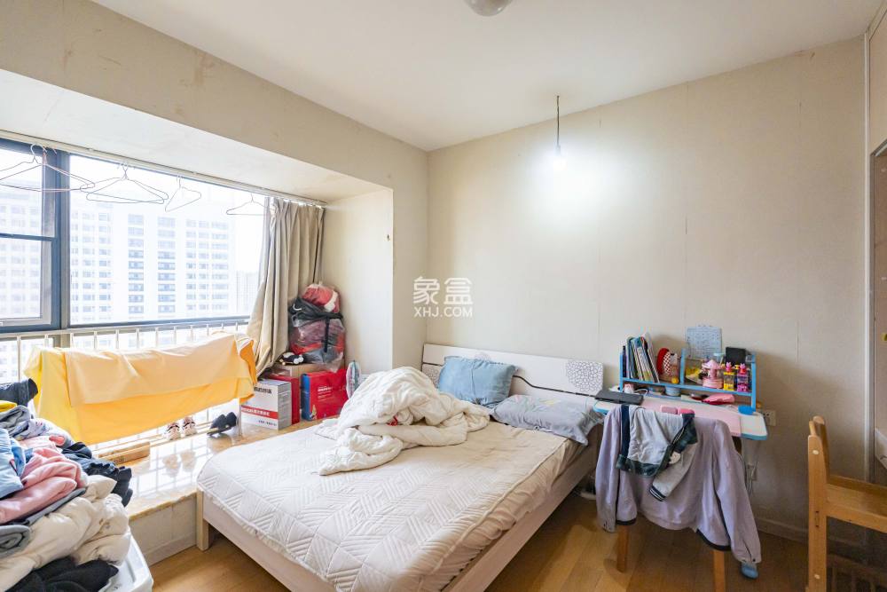 盛世美居荷園  3室2廳2衛(wèi)   120.00萬