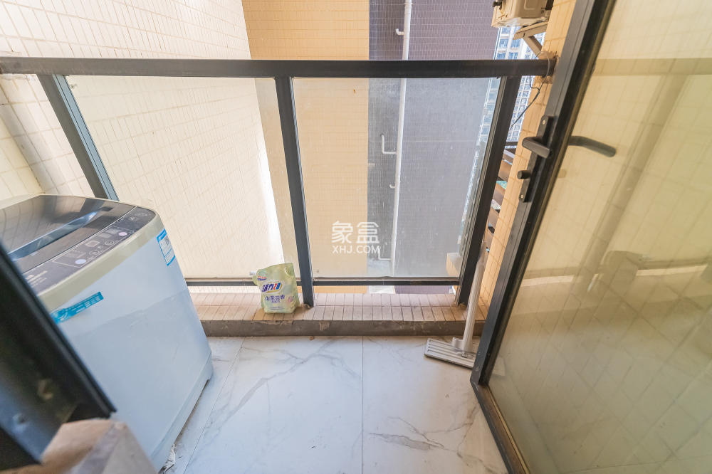藍(lán)山郡  4室2廳2衛(wèi)   79.80萬