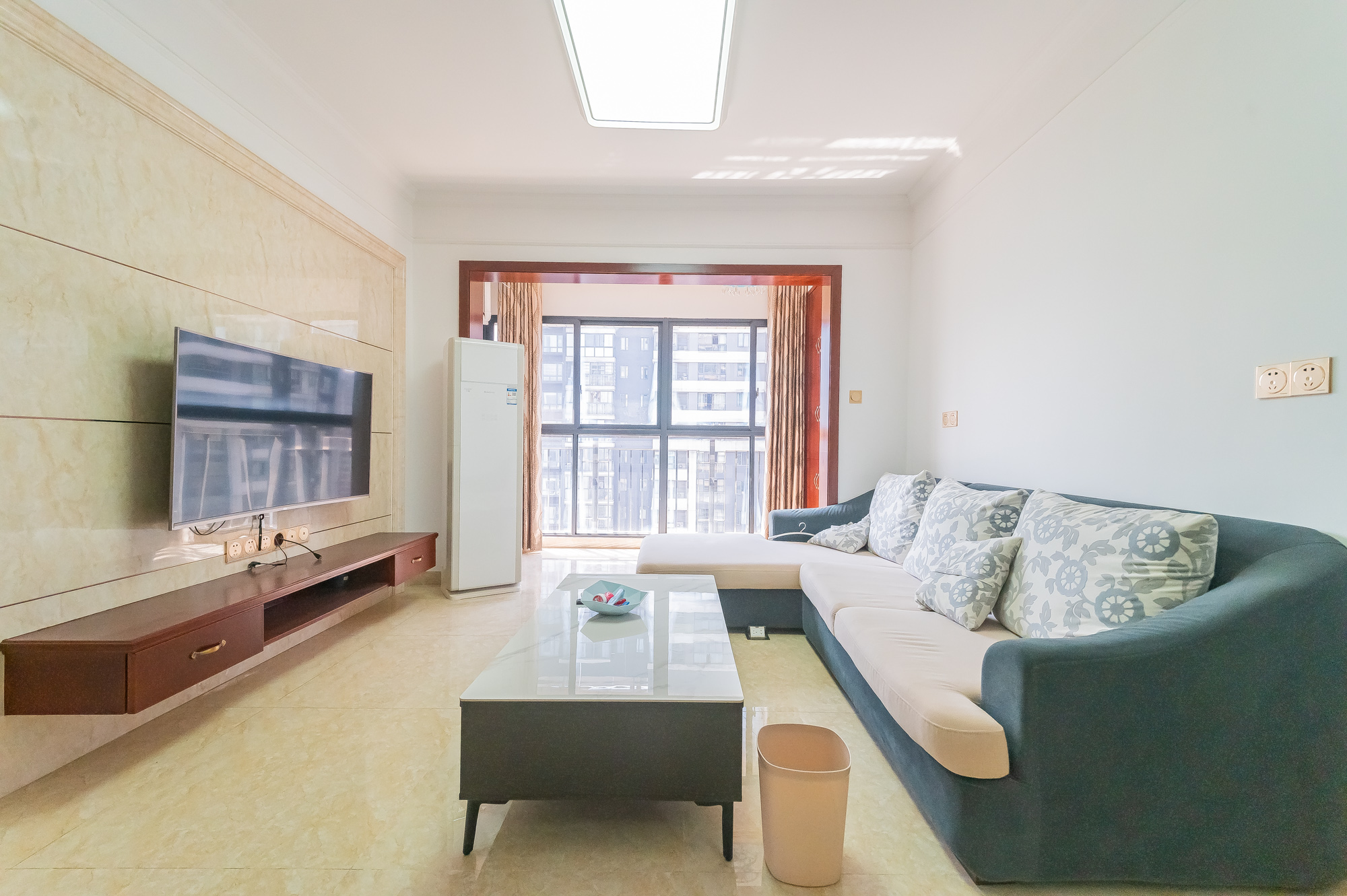 恒基凯旋门一二期 3室2厅1卫 71.8万 恒基凯旋门一二期 3室2厅1卫 71.8万客厅