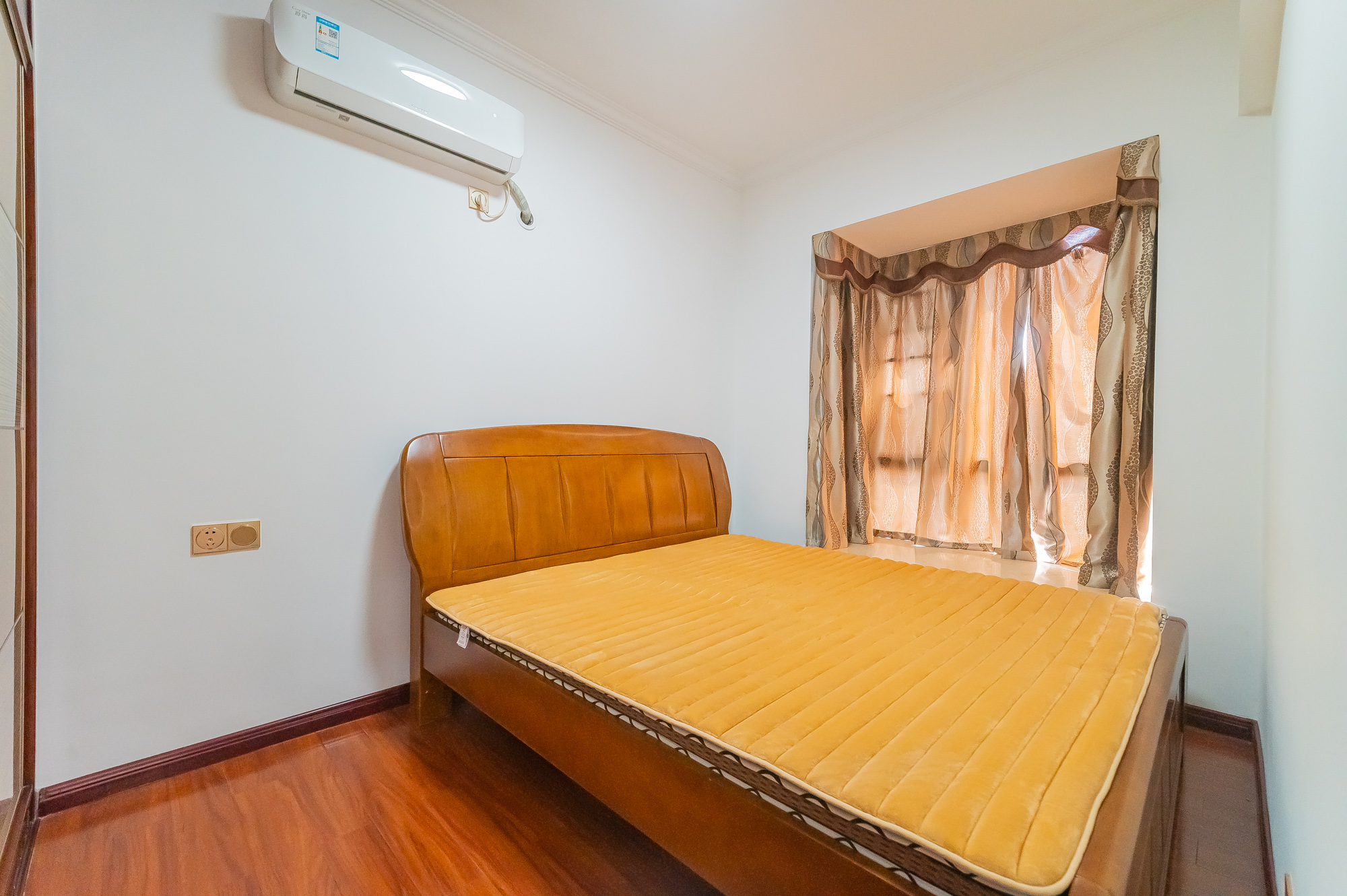 恒基凯旋门一二期 3室2厅1卫 71.8万 恒基凯旋门一二期 3室2厅1卫 71.8万卧室