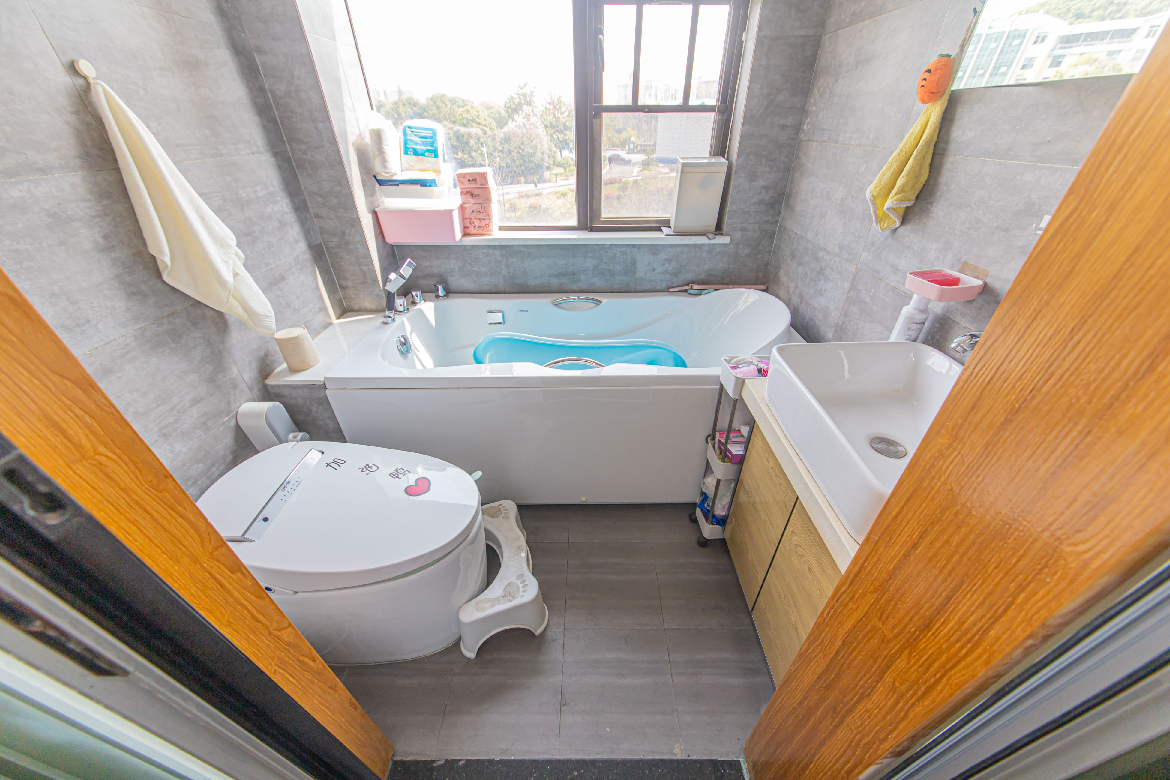 大唐印象一期云海湾 4室2厅2卫 170.0万 大唐印象一期云海湾 4室2厅2卫 170.0万卫生间