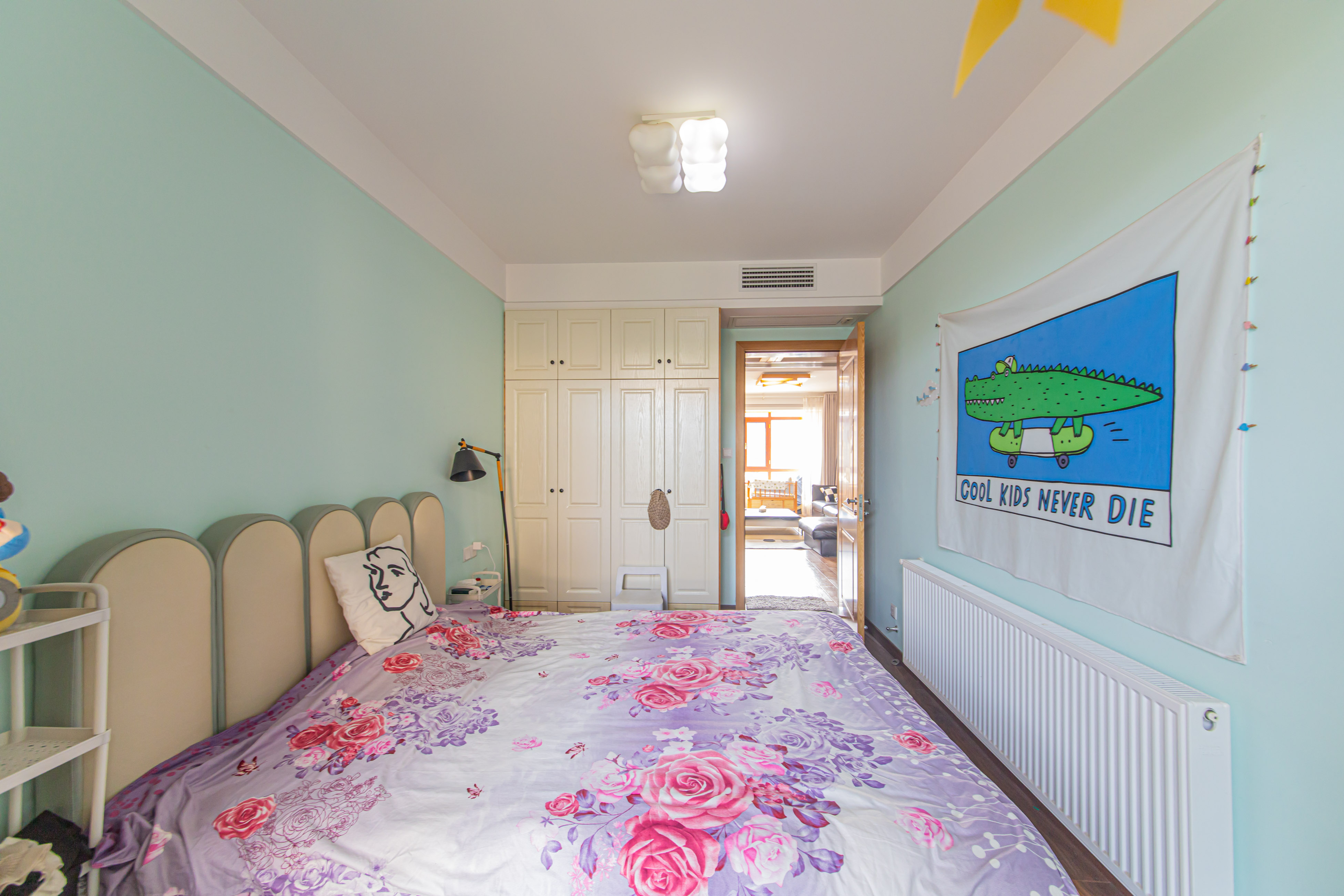 大唐印象一期云海湾 4室2厅2卫 170.0万 大唐印象一期云海湾 4室2厅2卫 170.0万卧室