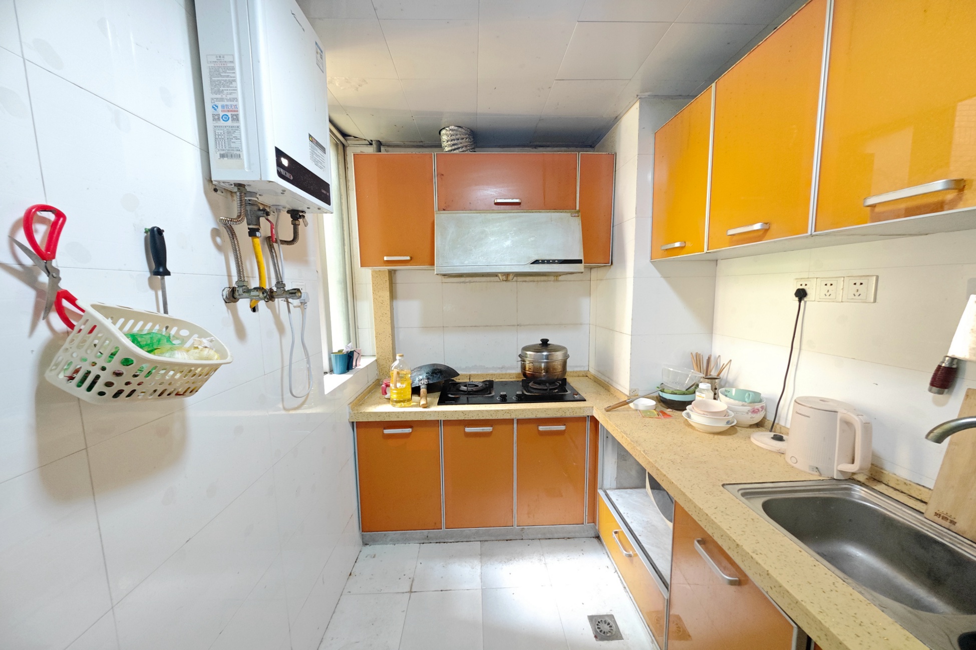 丽星景园  2室1厅1卫    53.8万 丽星景园  2室1厅1卫    53.8万厨房