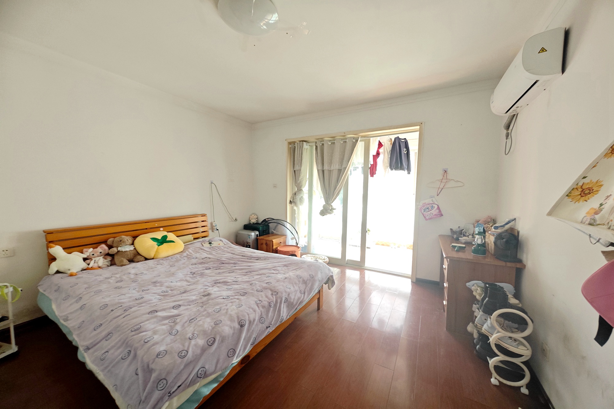 丽星景园  2室1厅1卫    53.8万 丽星景园  2室1厅1卫    53.8万卧室