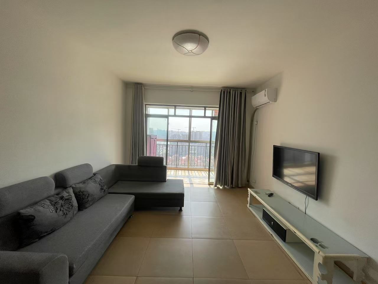 紫金名门  3室2厅1卫    45.0万 紫金名门  3室2厅1卫    45.0万室内图