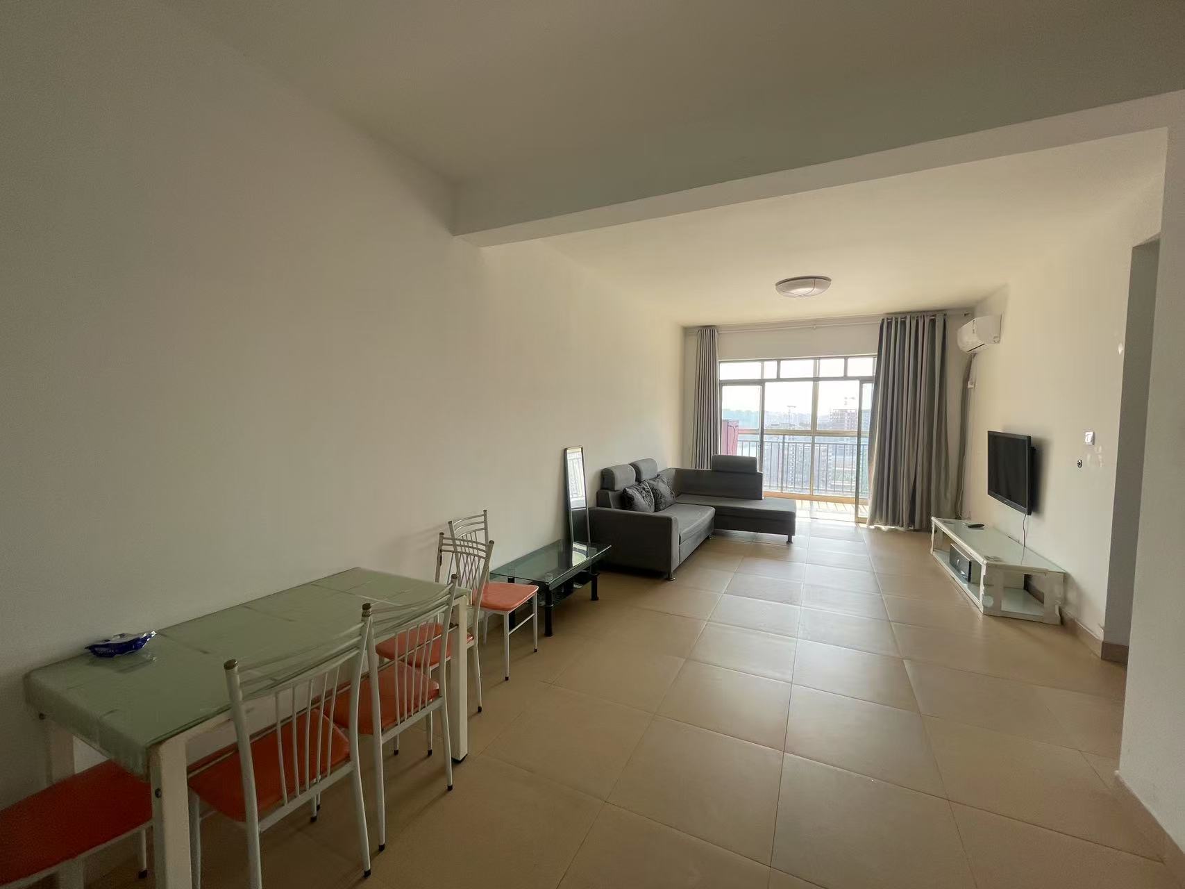 紫金名门  3室2厅1卫    45.0万 紫金名门  3室2厅1卫    45.0万室内图